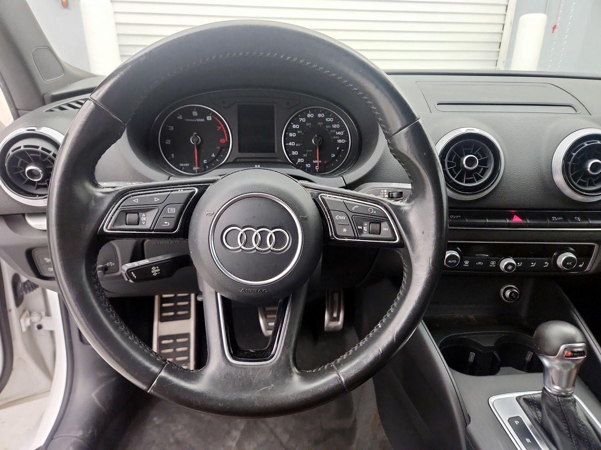 Thumbnail: 2017 Audi A3 - 10