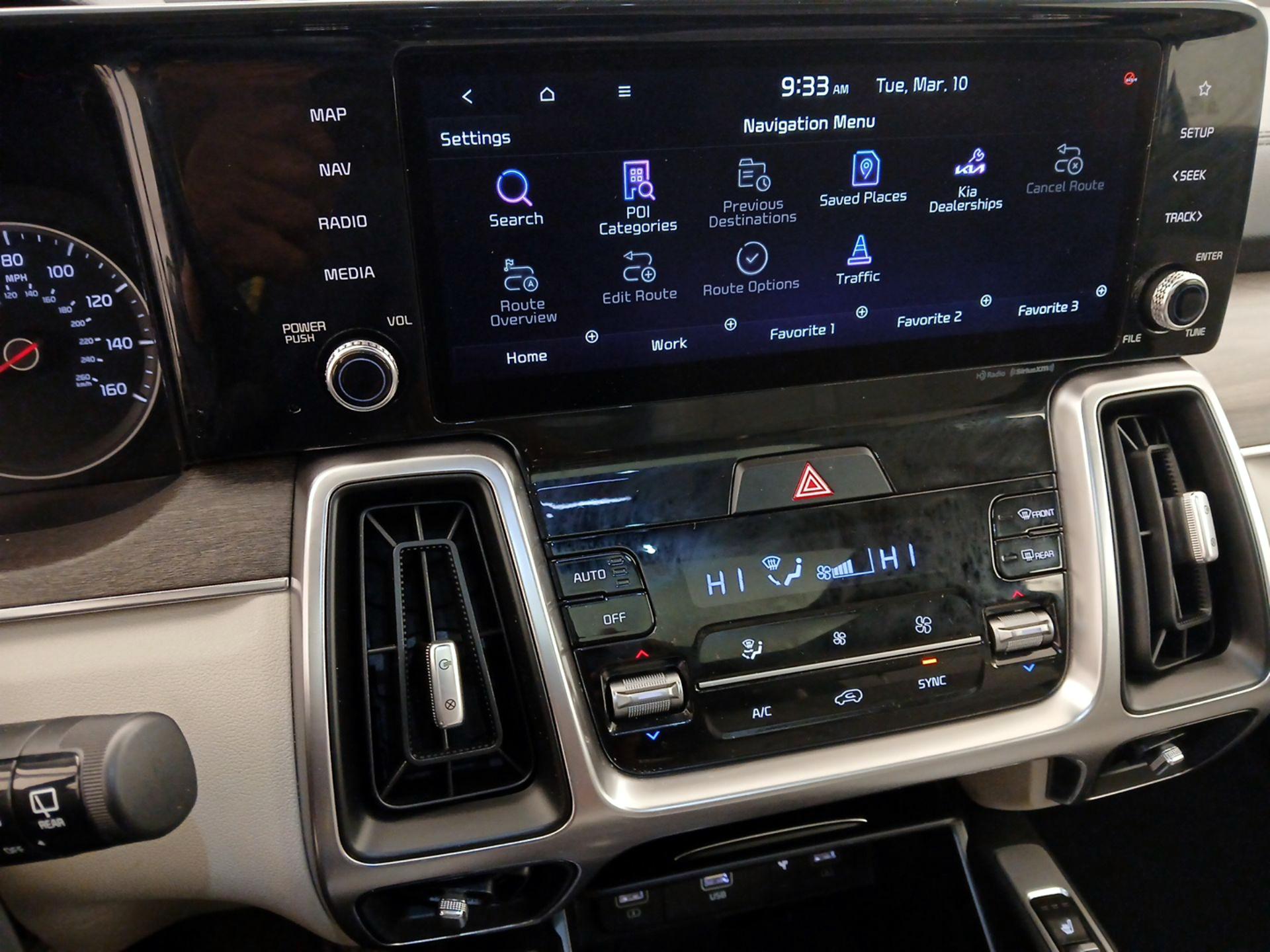 Thumbnail: 2023 Kia Sorento - 14