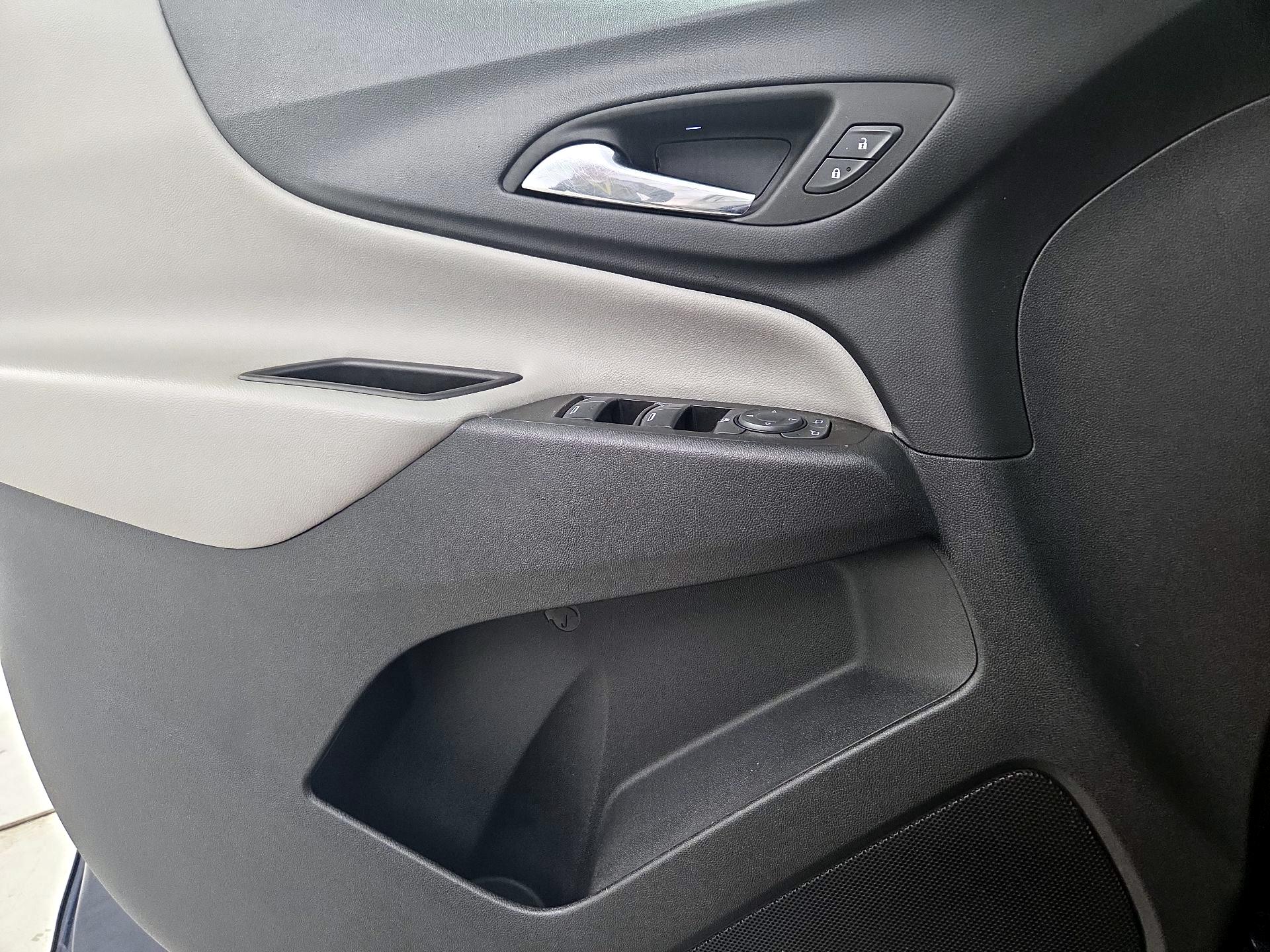 Thumbnail: 2022 Chevrolet Equinox - 12