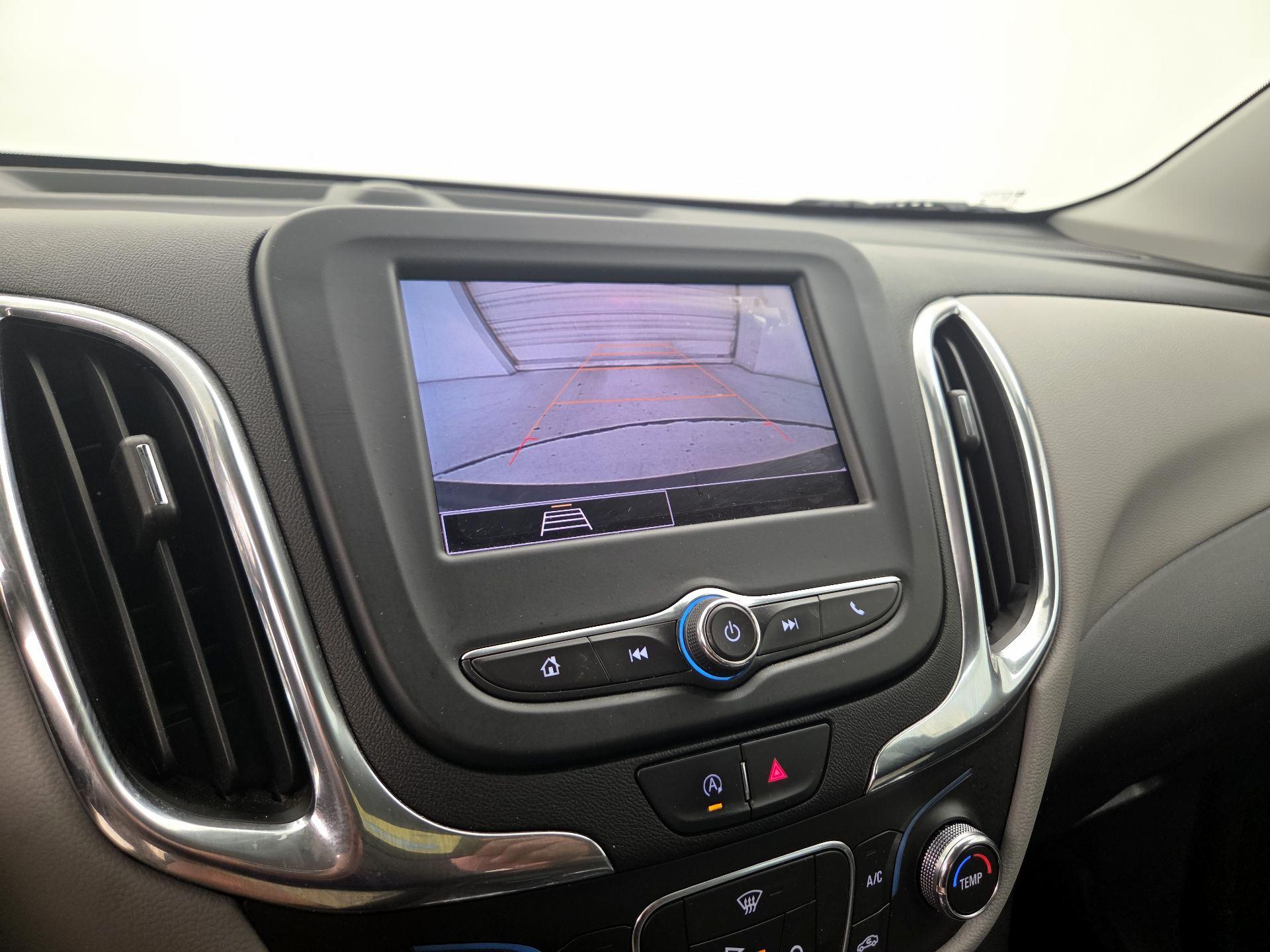 Thumbnail: 2022 Chevrolet Equinox - 14