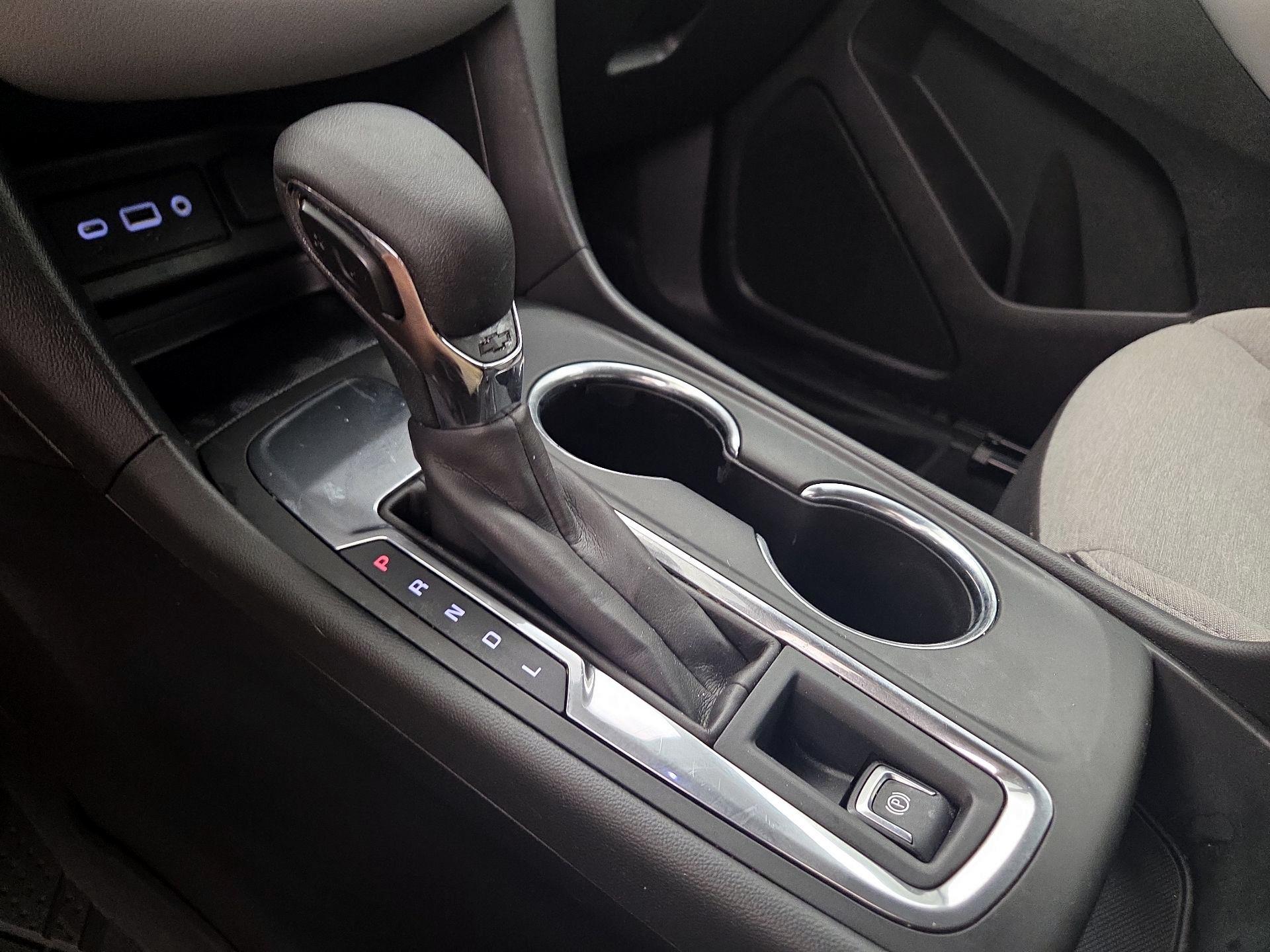 Thumbnail: 2022 Chevrolet Equinox - 17