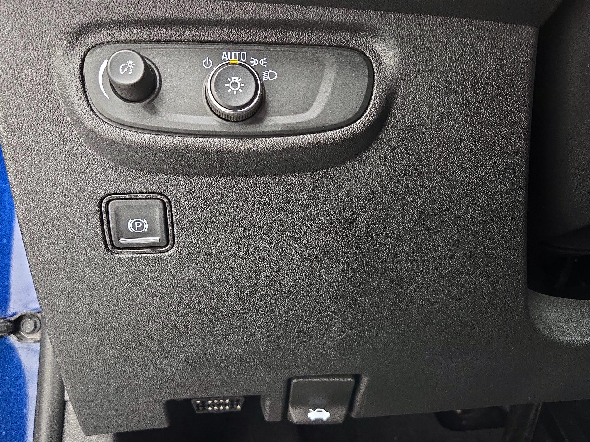 Thumbnail: 2022 GMC Terrain - 13