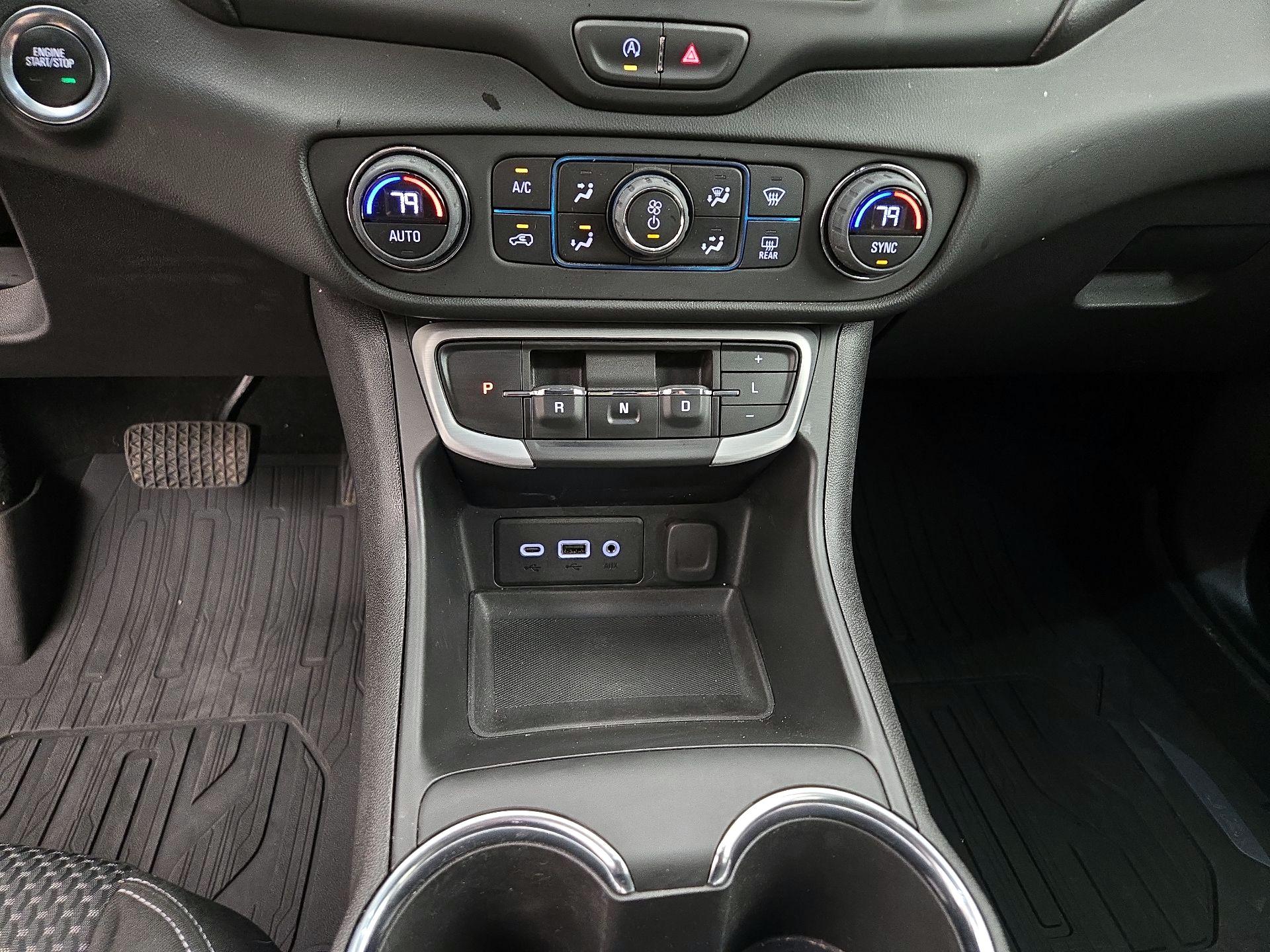 Thumbnail: 2022 GMC Terrain - 17