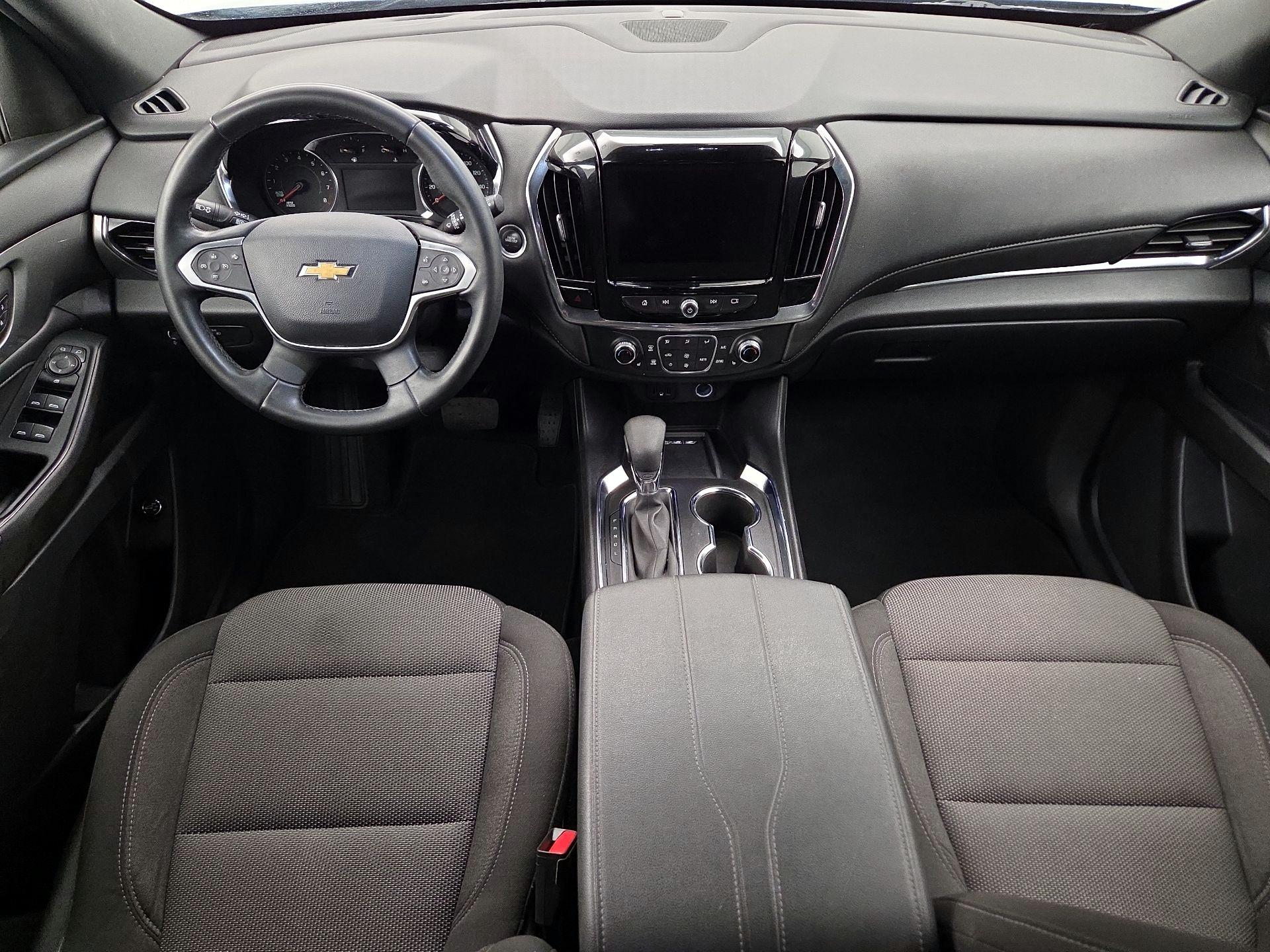 Thumbnail: 2023 Chevrolet Traverse - 9