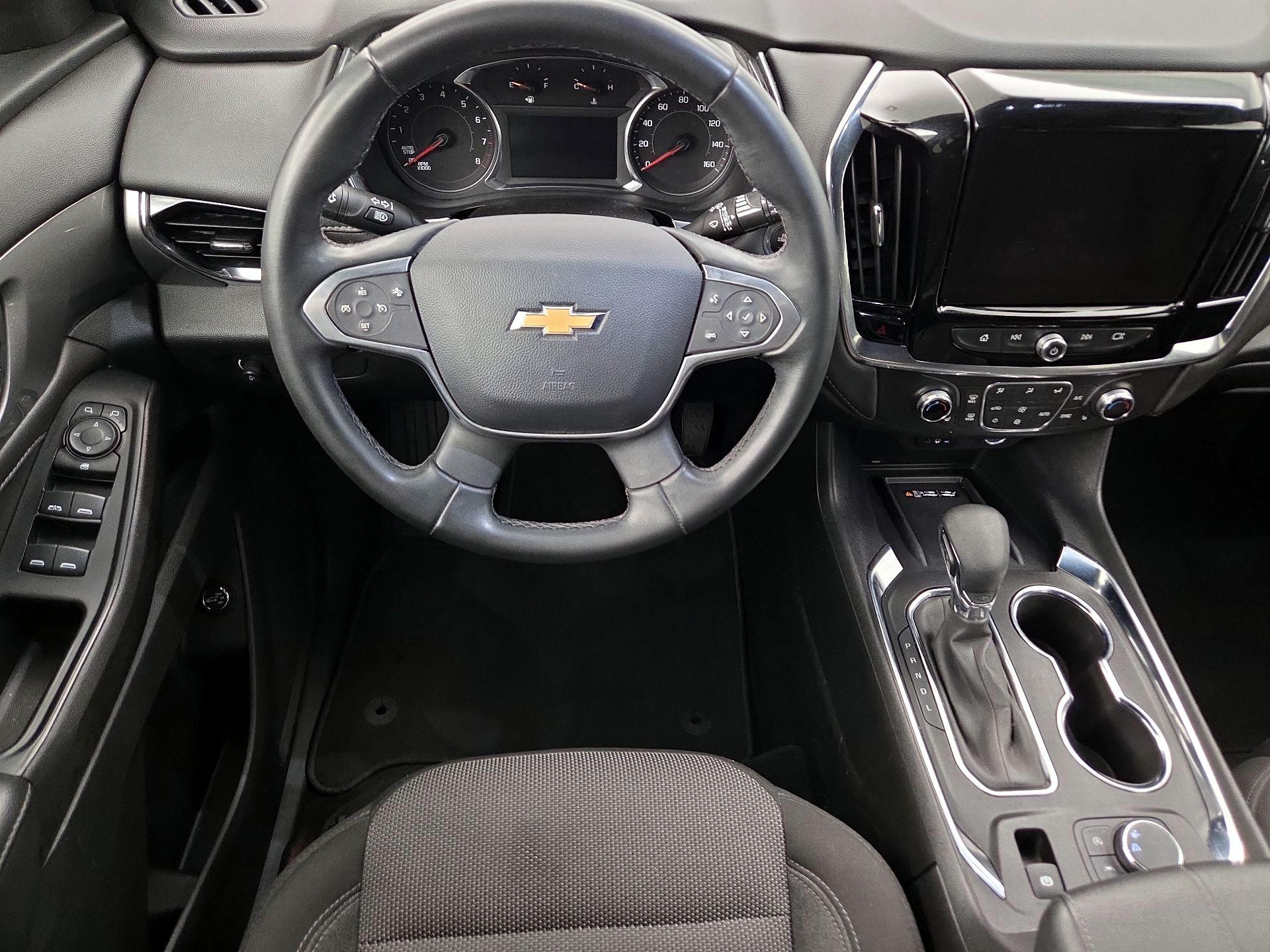 Thumbnail: 2023 Chevrolet Traverse - 10