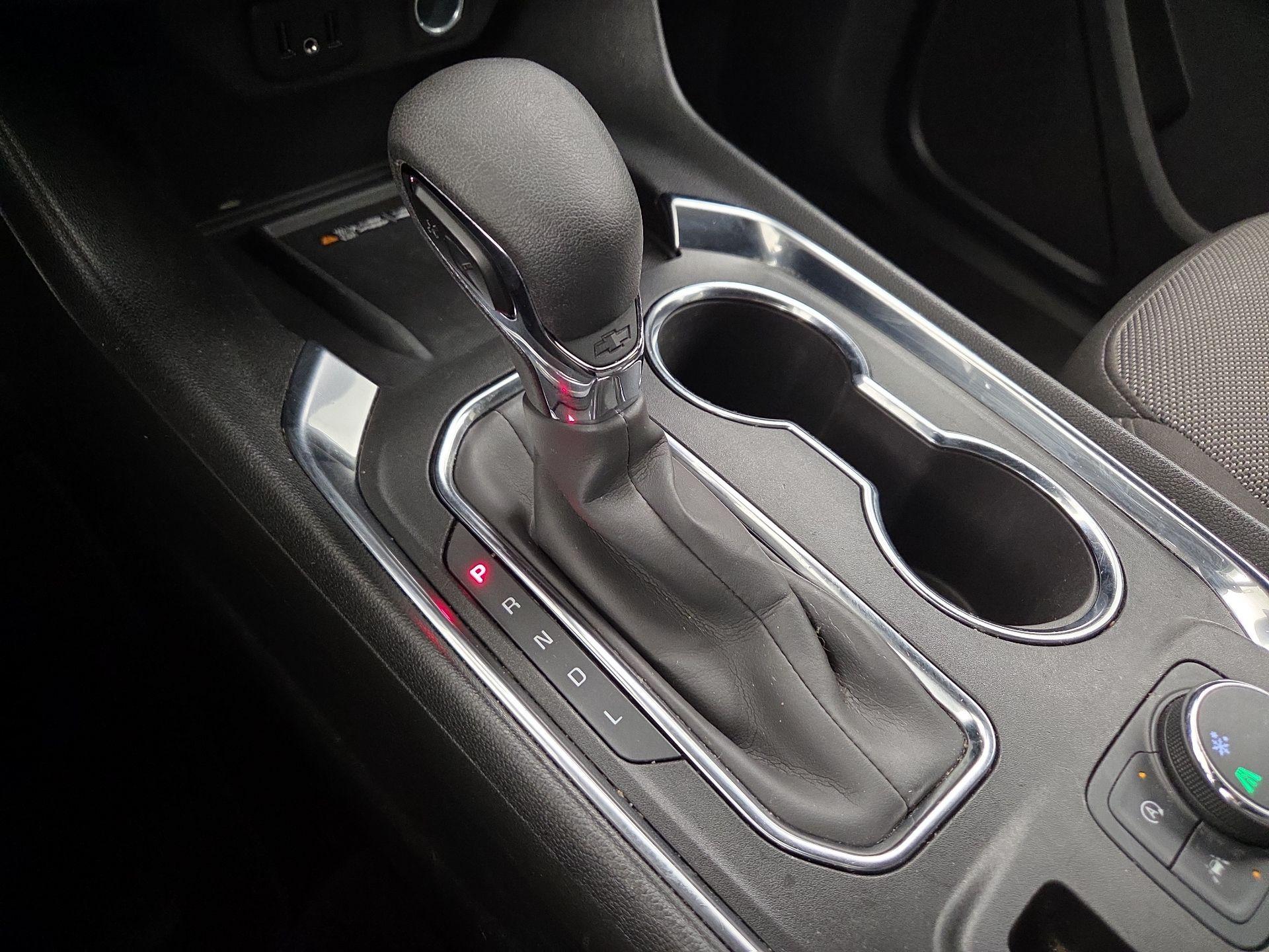 Thumbnail: 2023 Chevrolet Traverse - 17