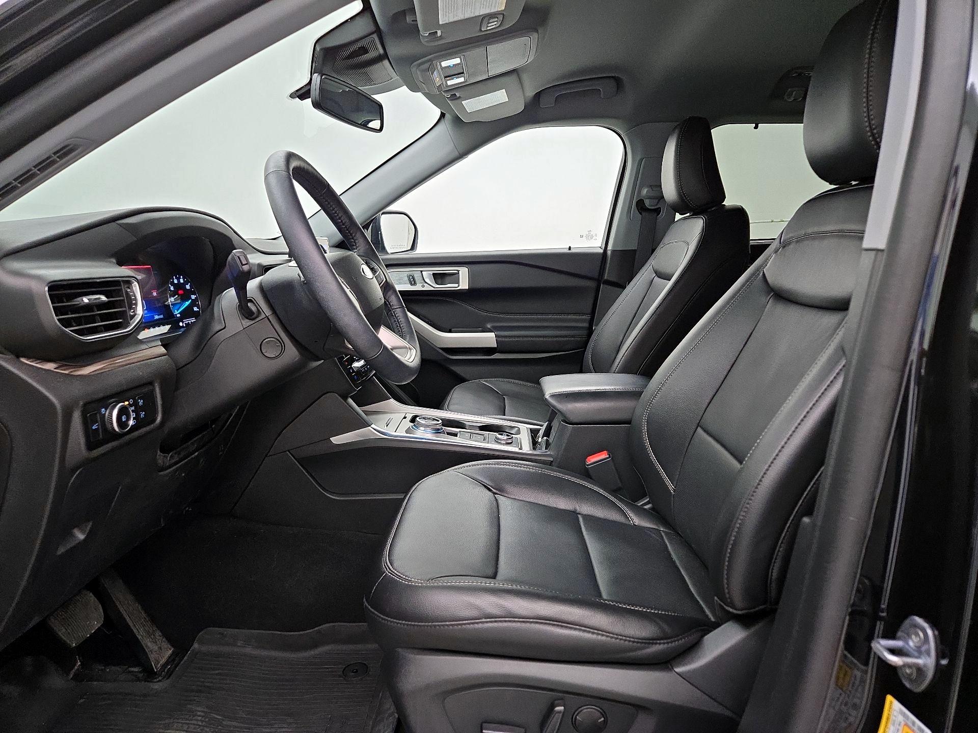 Thumbnail: 2023 Ford Explorer - 11