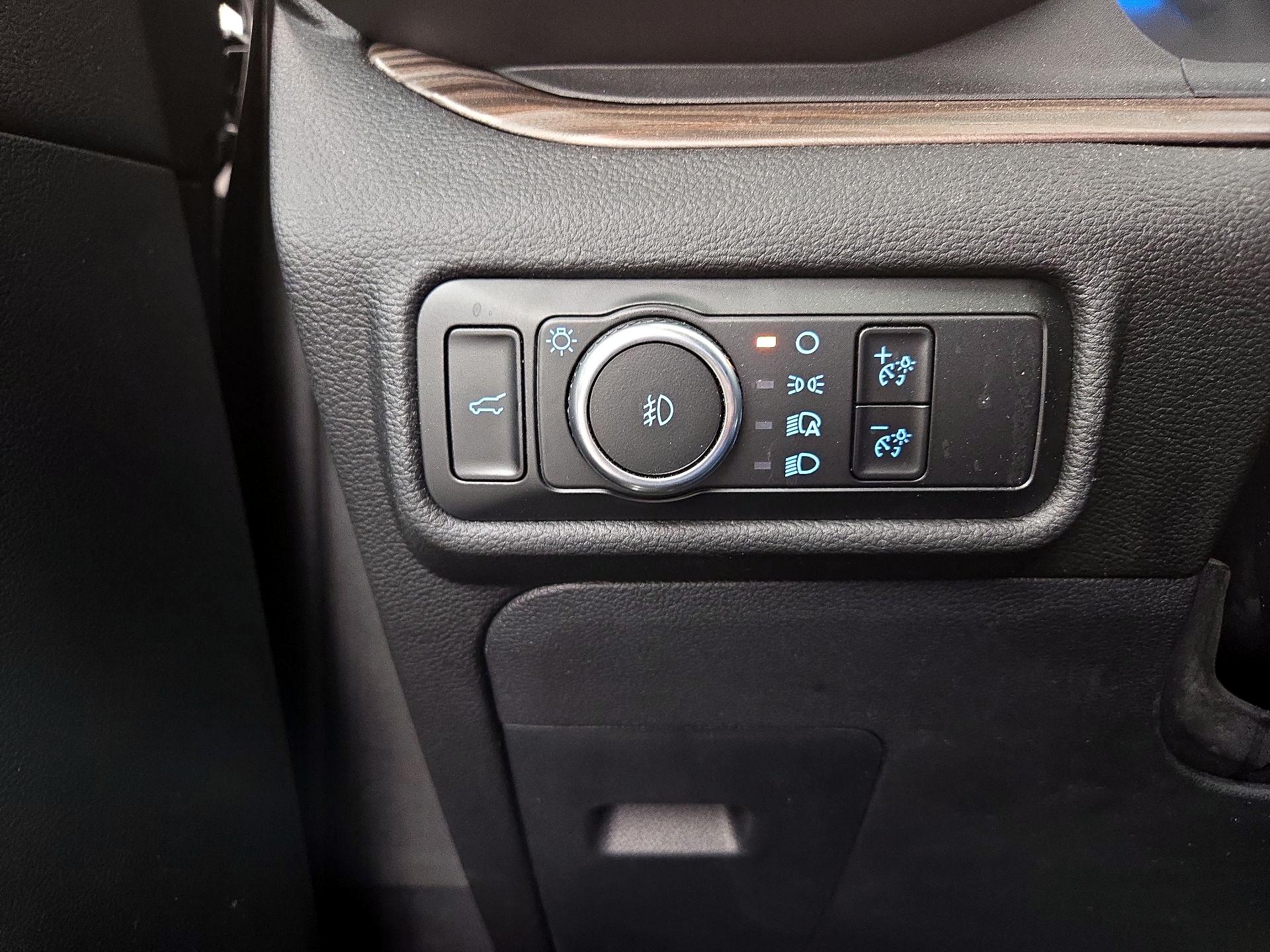 Thumbnail: 2023 Ford Explorer - 13