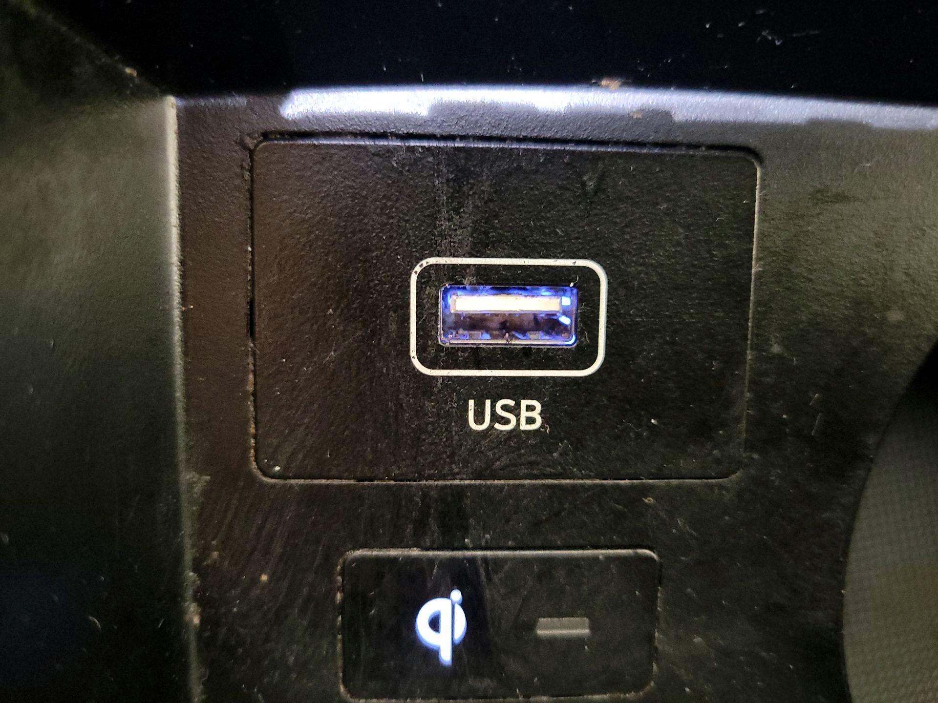 Thumbnail: 2023 Hyundai Santa Fe - 19