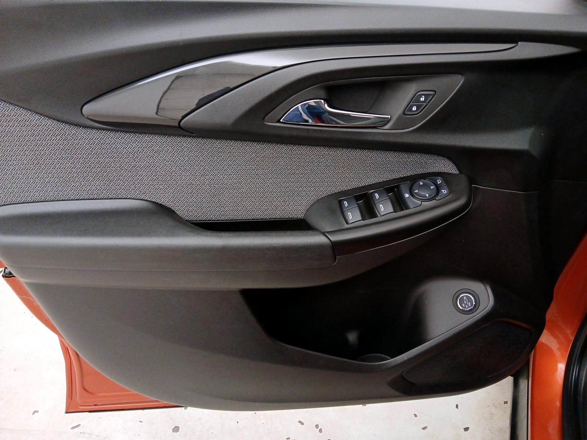 Thumbnail: 2022 Chevrolet TrailBlazer - 12