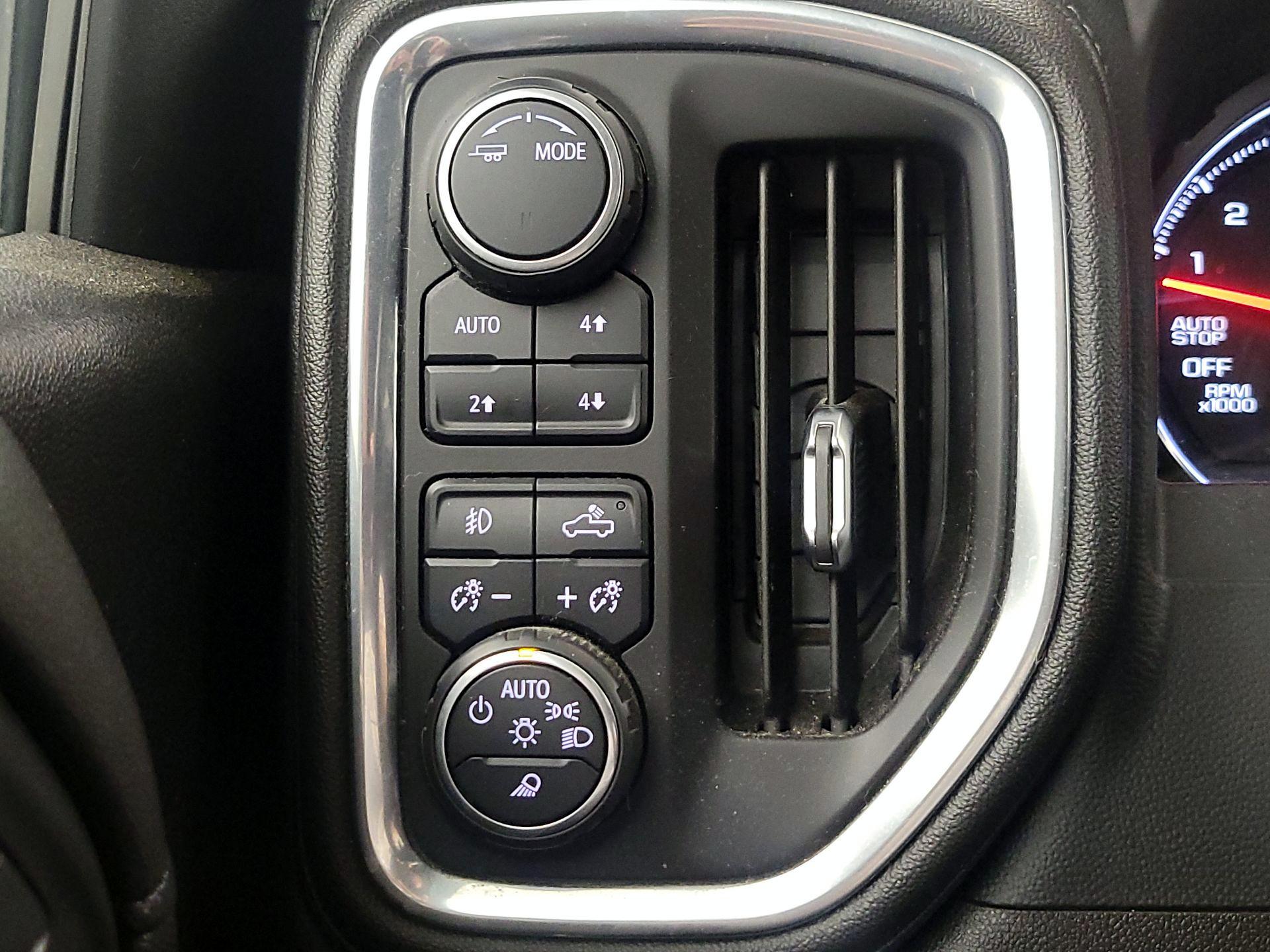 Thumbnail: 2021 Chevrolet Silverado 1500 - 13
