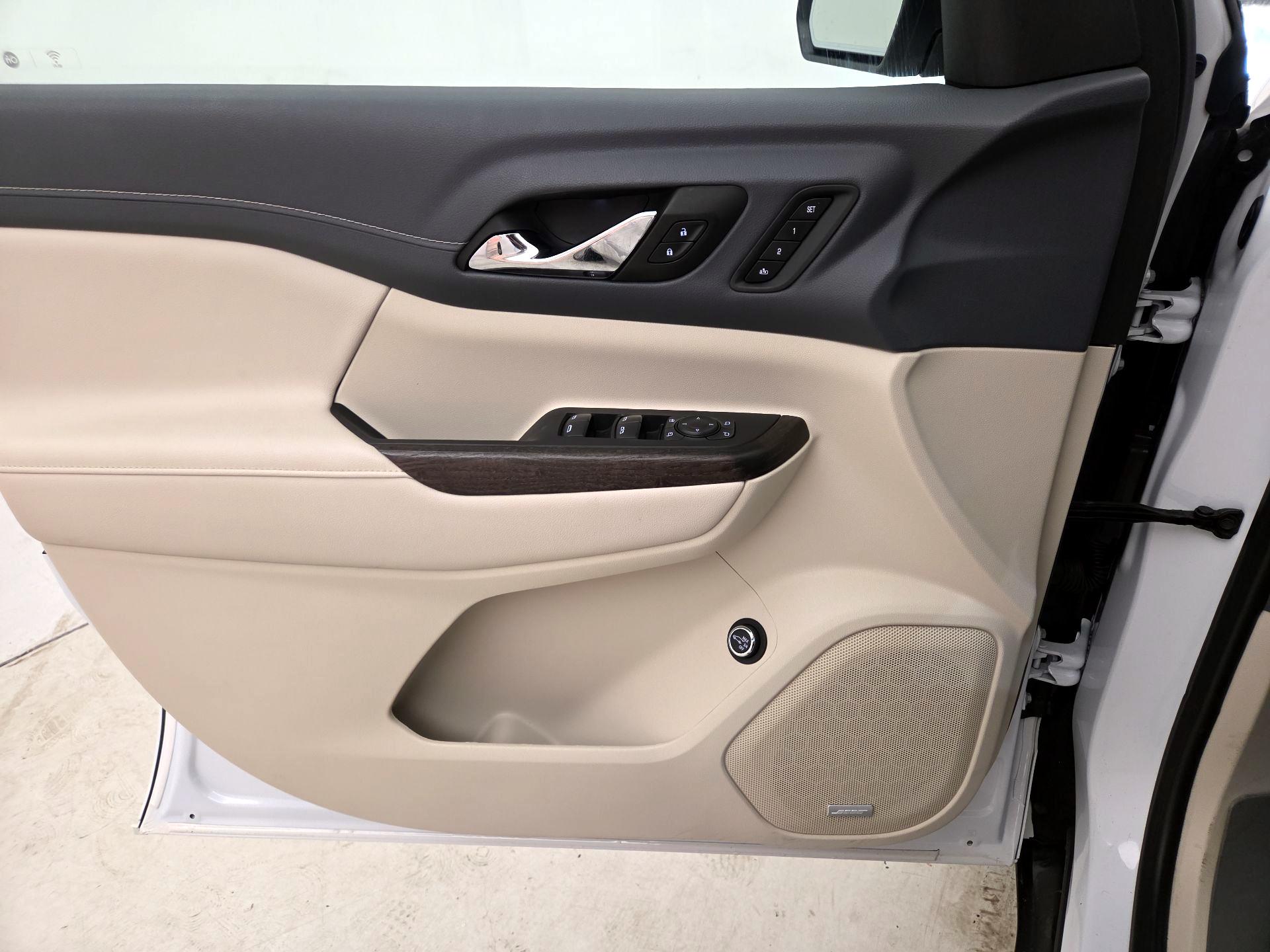 Thumbnail: 2023 GMC Acadia - 12