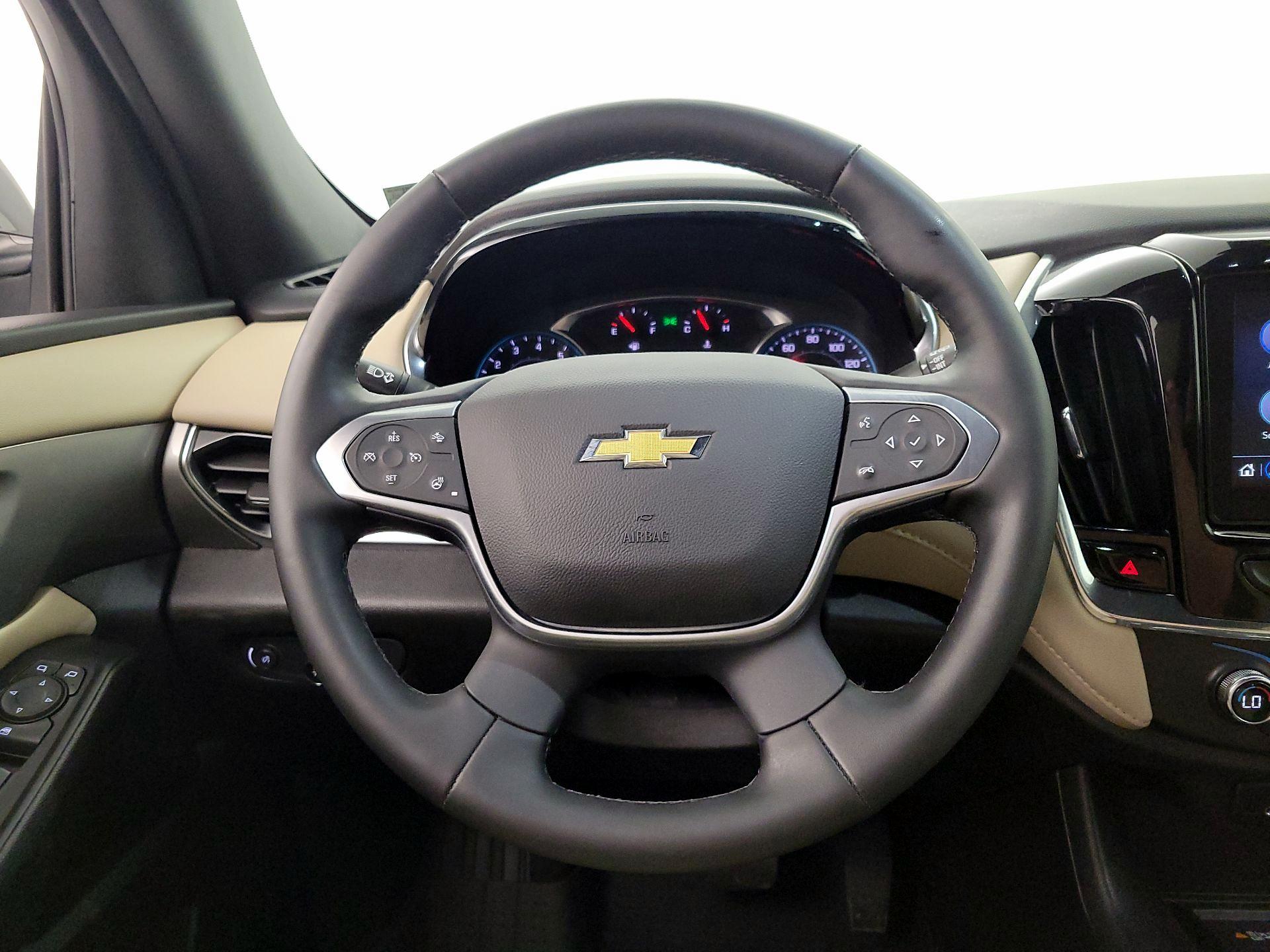 Thumbnail: 2023 Chevrolet Traverse - 10