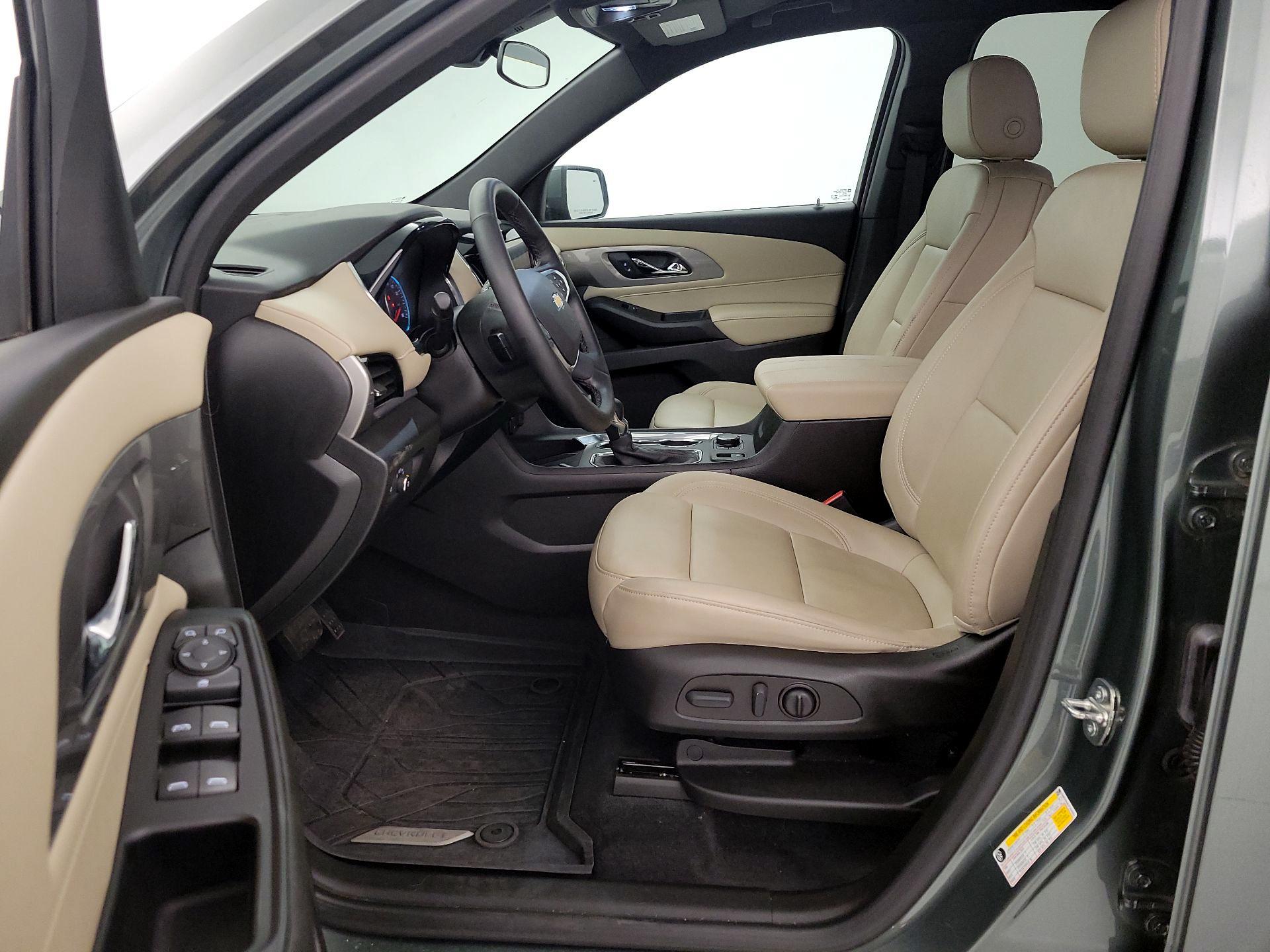 Thumbnail: 2023 Chevrolet Traverse - 11