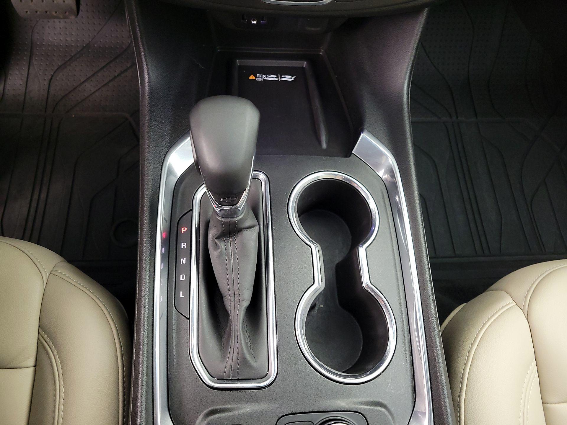 Thumbnail: 2023 Chevrolet Traverse - 18