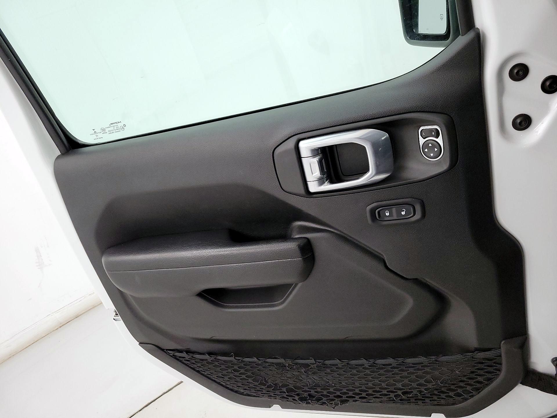 Thumbnail: 2022 Jeep Gladiator - 12