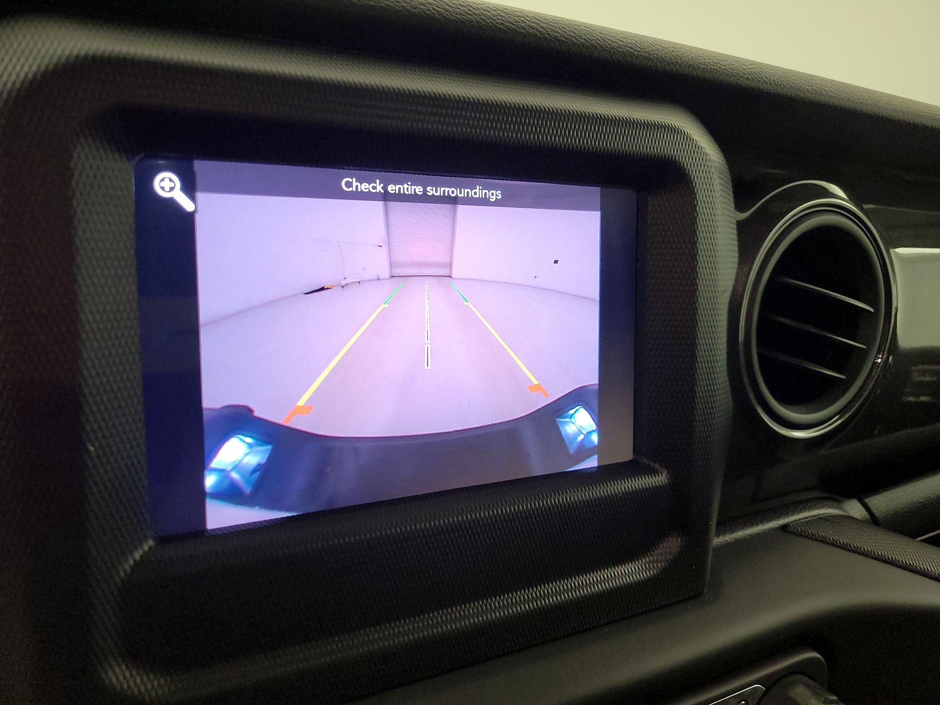 Thumbnail: 2022 Jeep Gladiator - 14