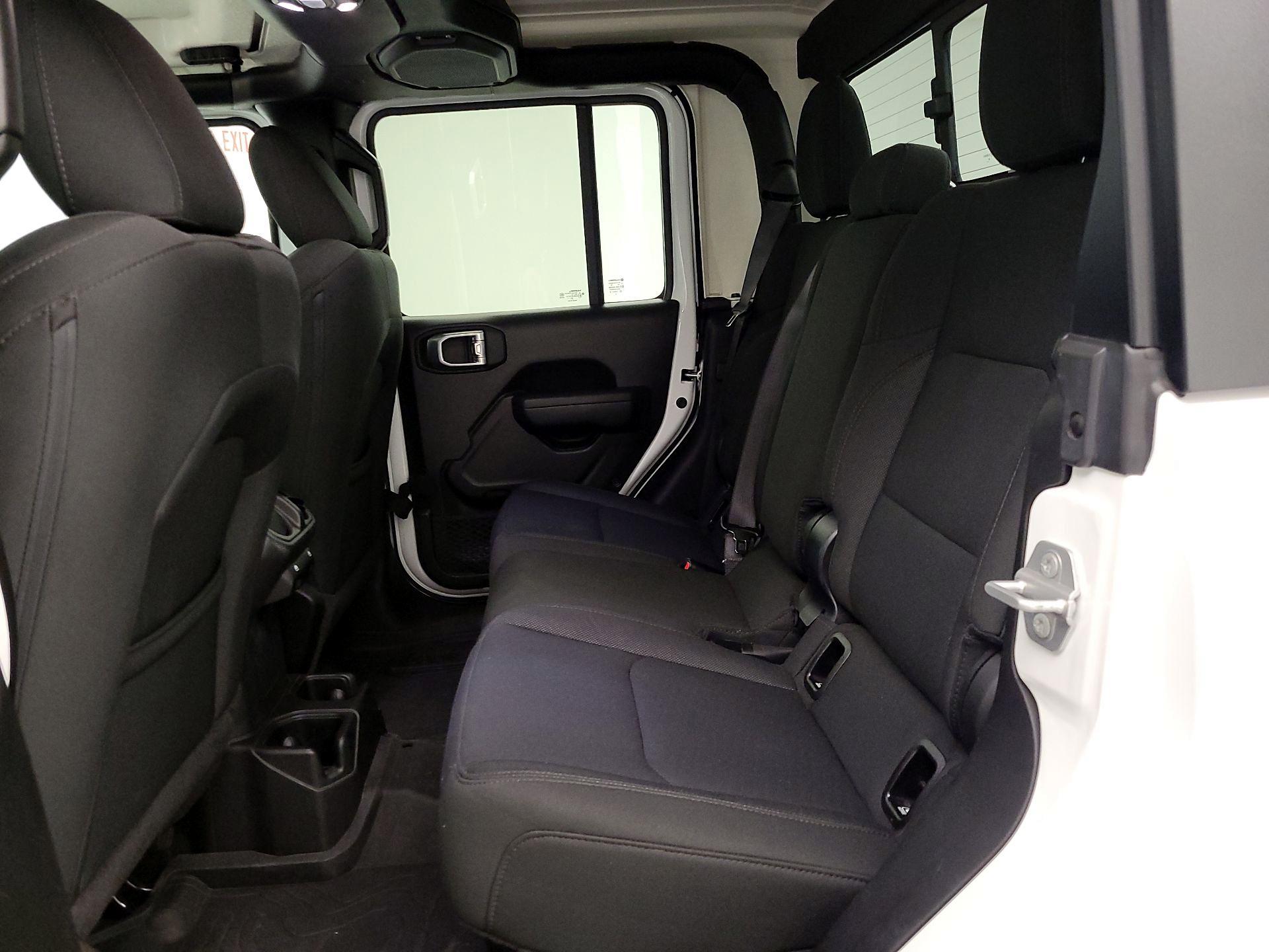 Thumbnail: 2022 Jeep Gladiator - 19