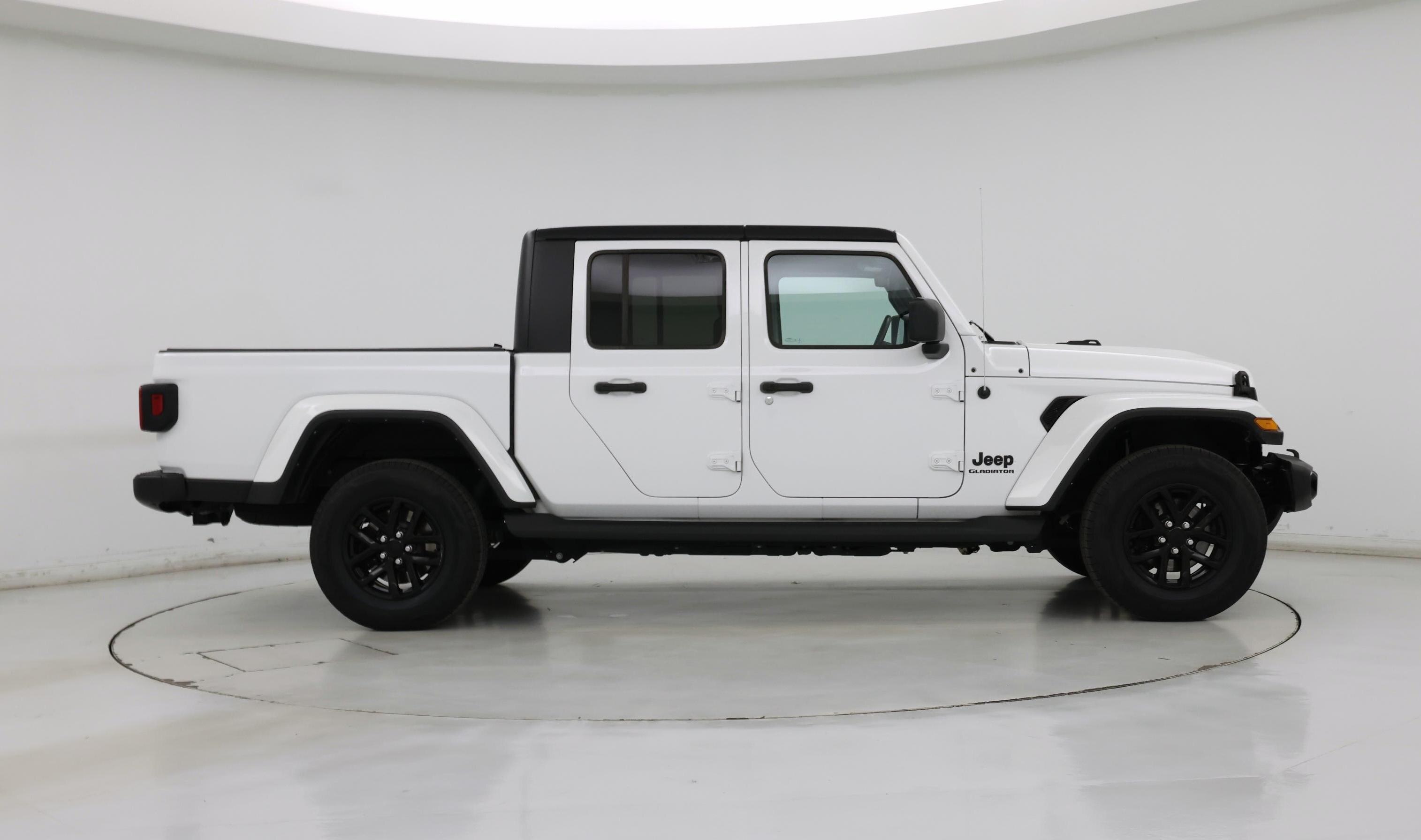 Thumbnail: 2022 Jeep Gladiator - 7