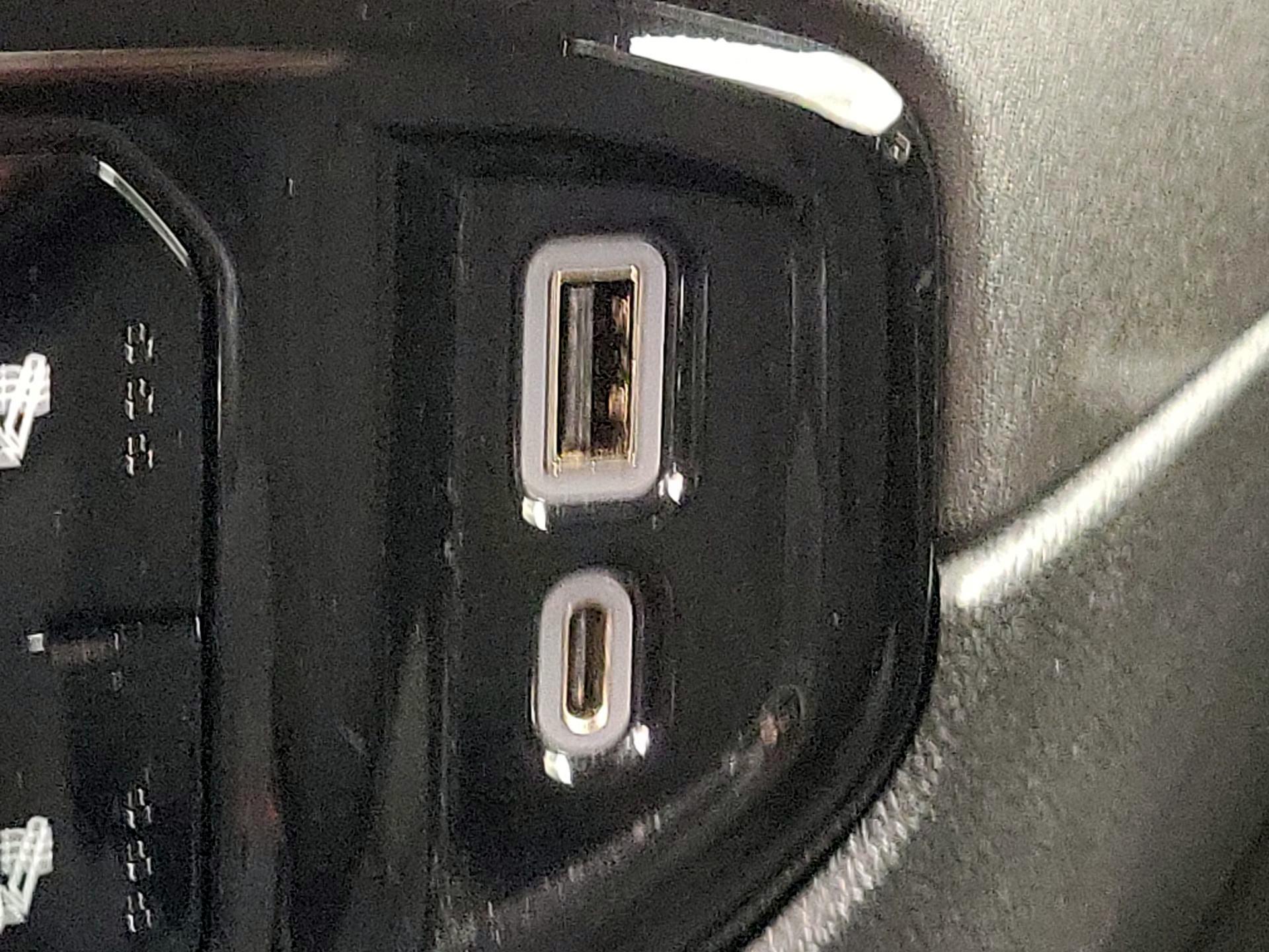 Thumbnail: 2023 GMC Sierra 1500 - 18