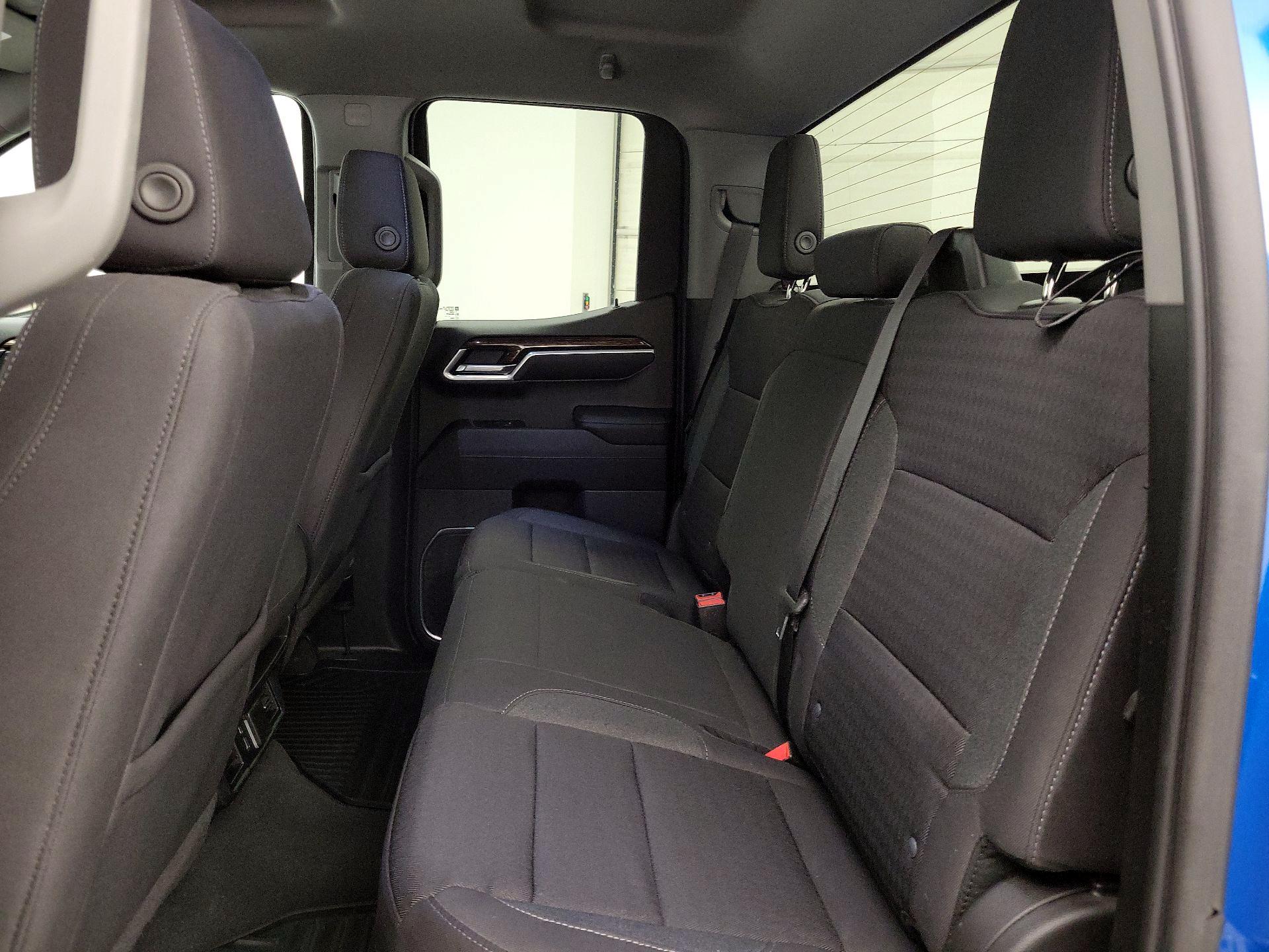 Thumbnail: 2023 GMC Sierra 1500 - 19