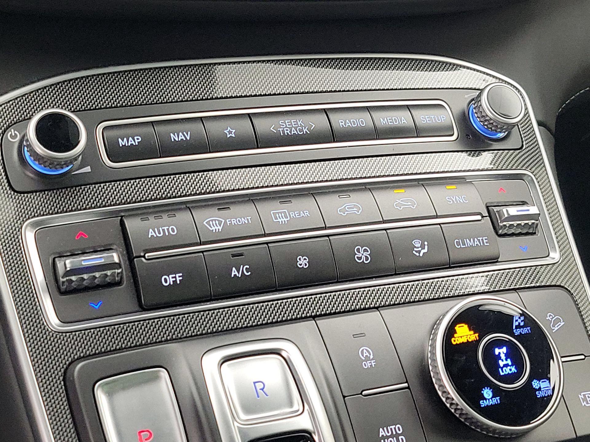 Thumbnail: 2023 Hyundai Santa Fe - 17