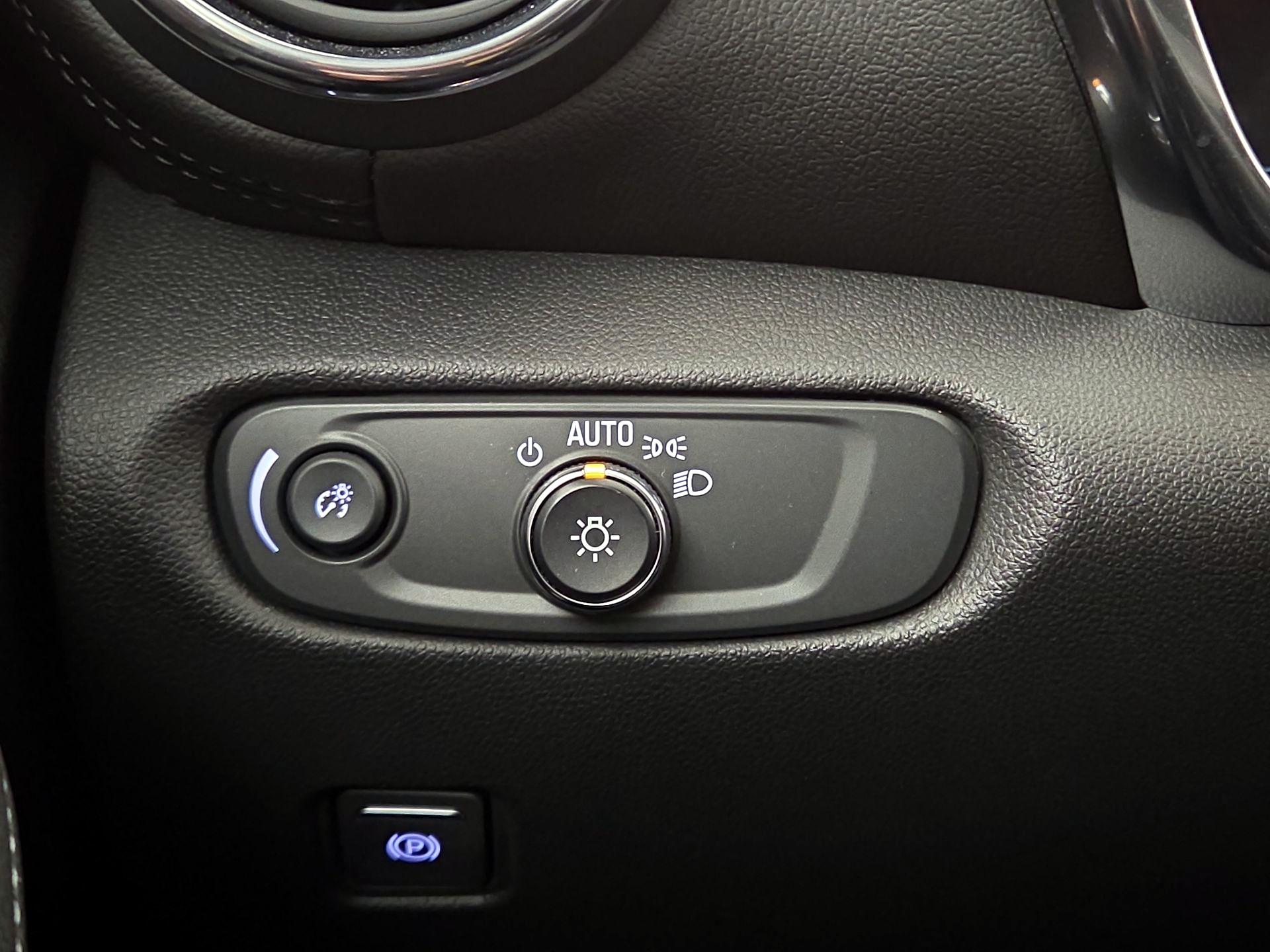 Thumbnail: 2022 Chevrolet Blazer - 13