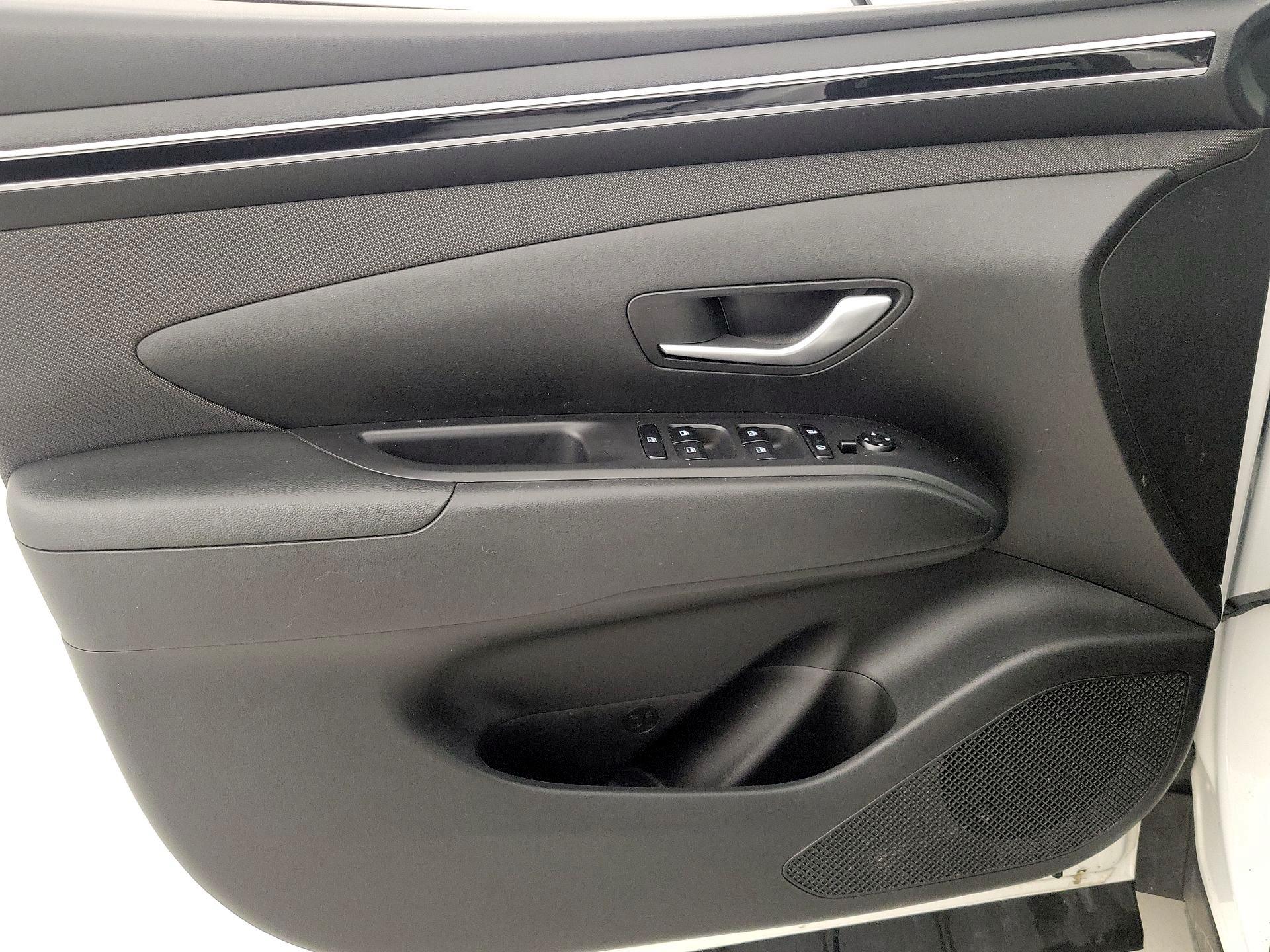 Thumbnail: 2023 Hyundai Tucson - 12