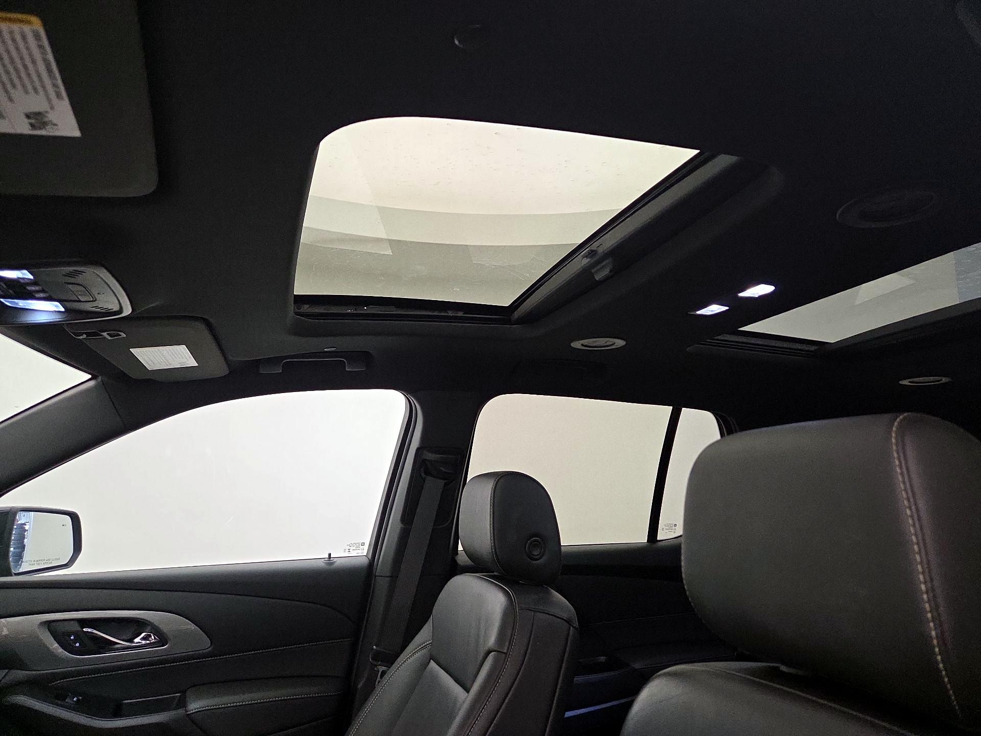 Thumbnail: 2023 Chevrolet Traverse - 20