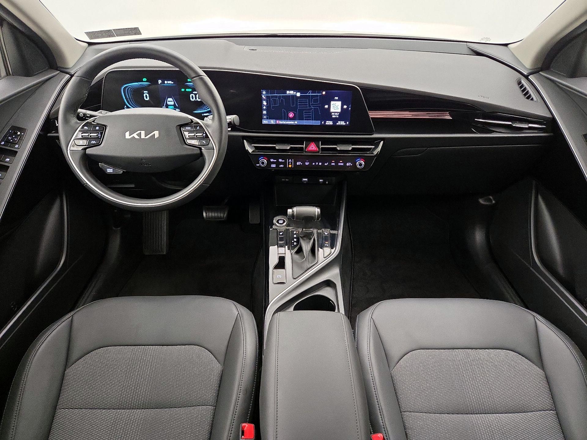 Thumbnail: 2023 Kia Niro - 9