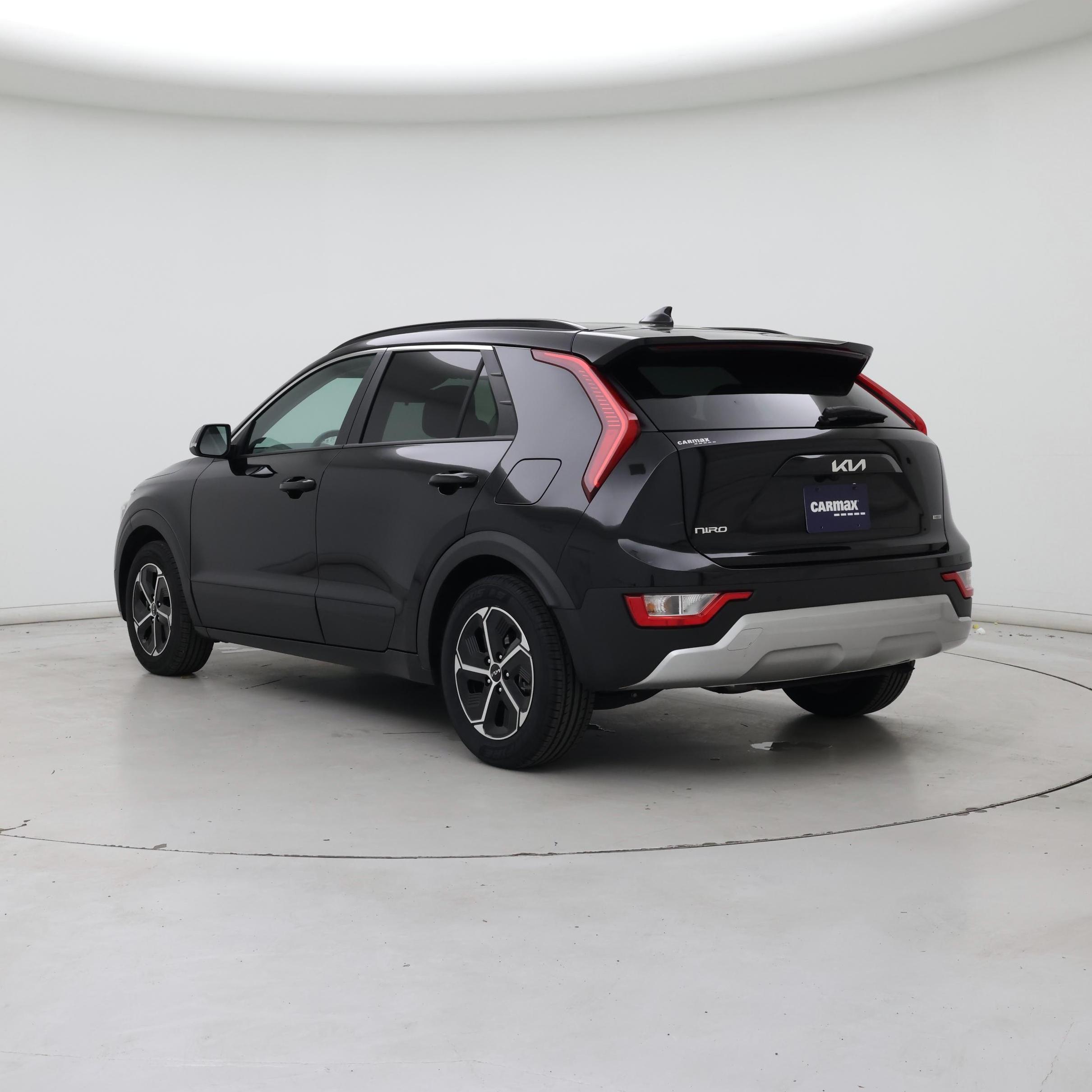 Thumbnail: 2023 Kia Niro - 2