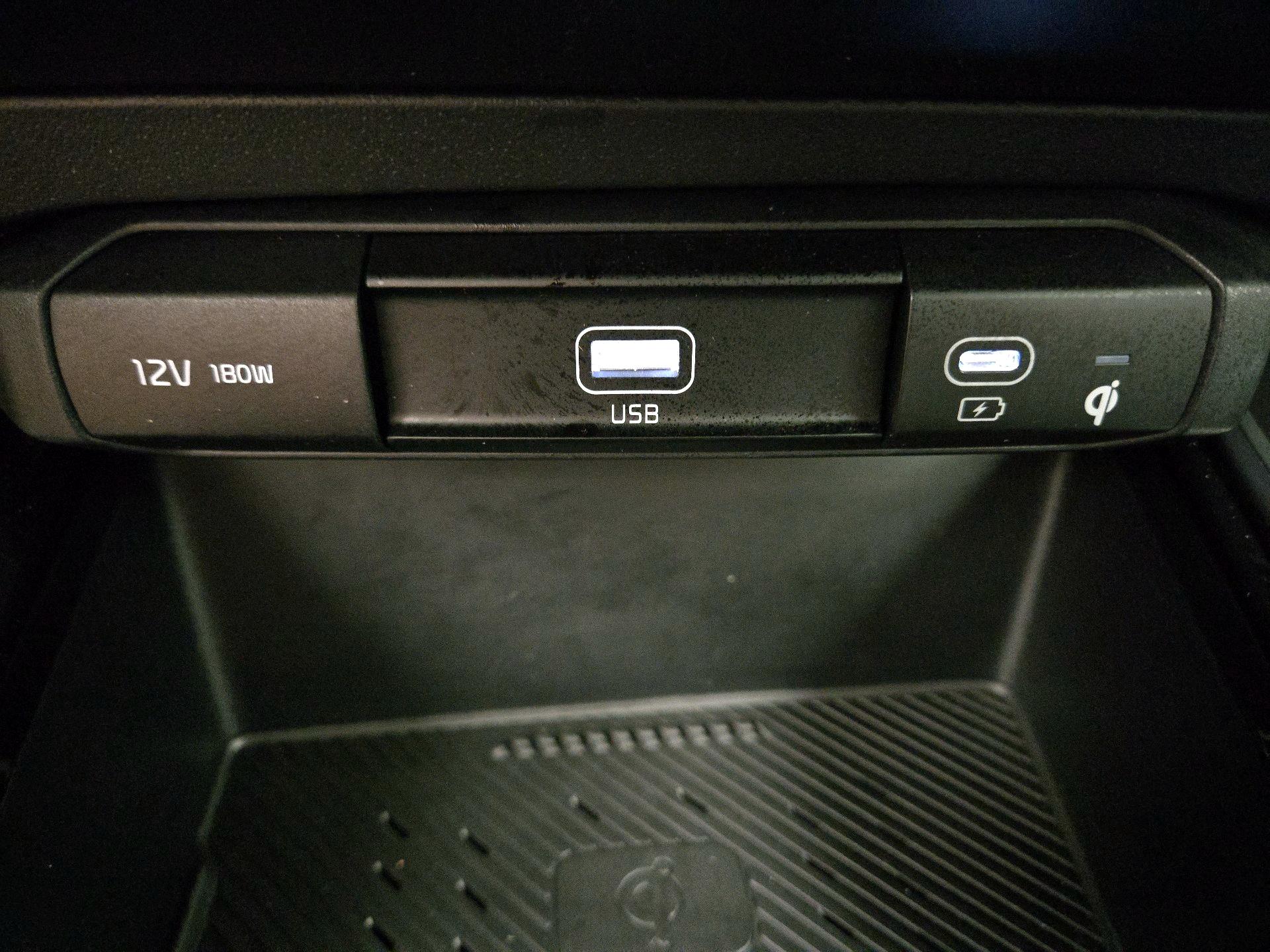 Thumbnail: 2023 Kia Niro - 19