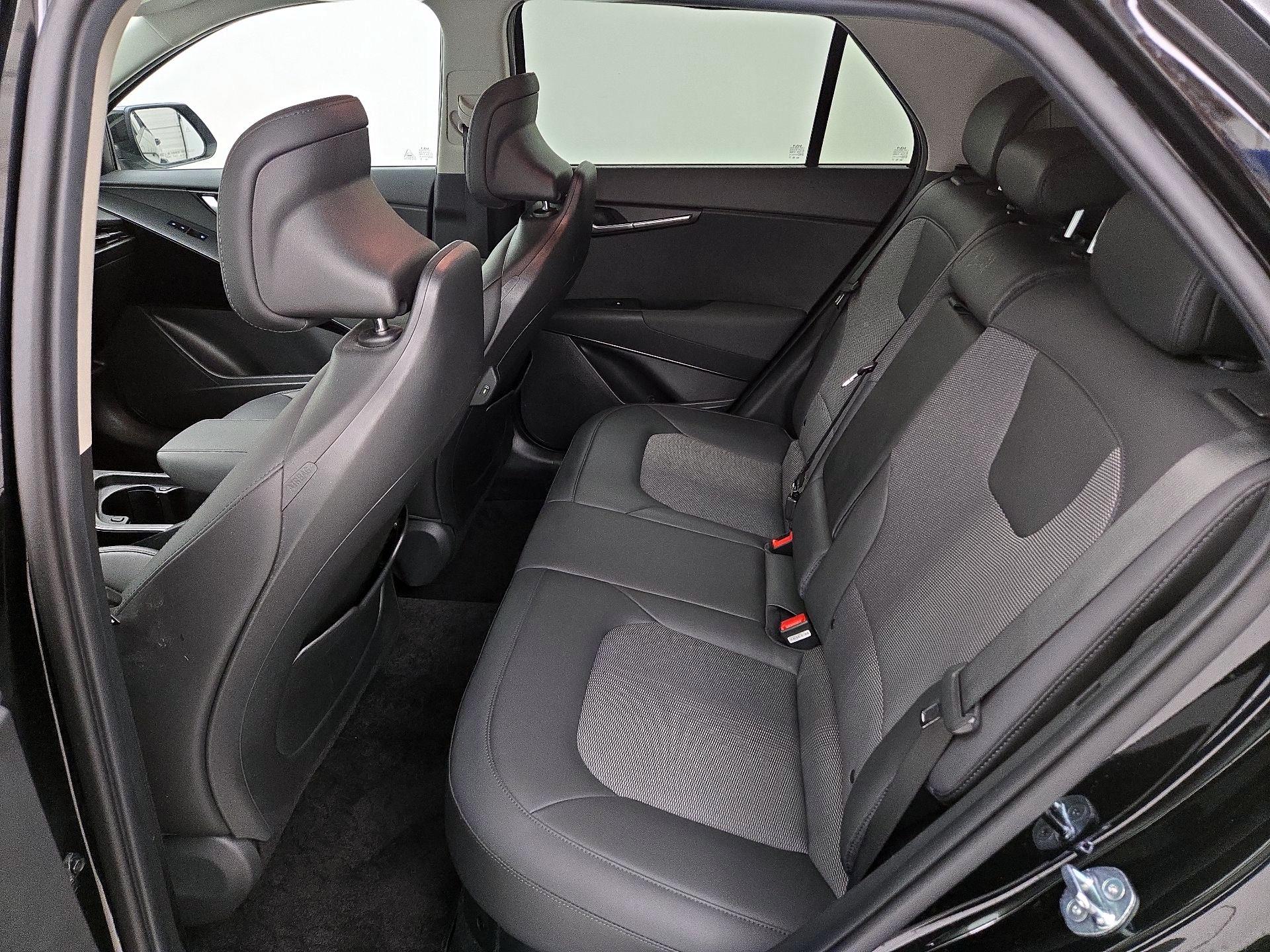 Thumbnail: 2023 Kia Niro - 20