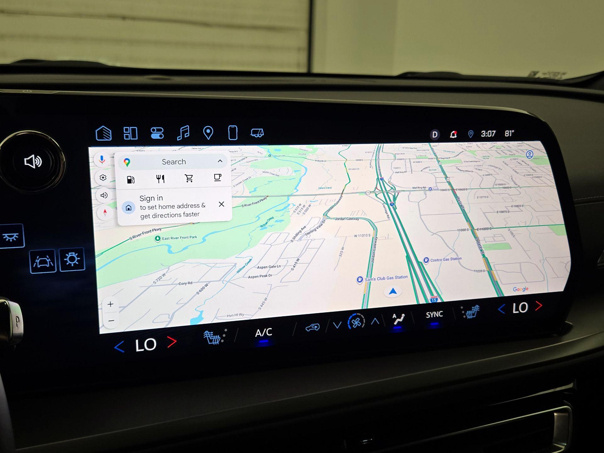 Thumbnail: 2025 Chevrolet Traverse - 14