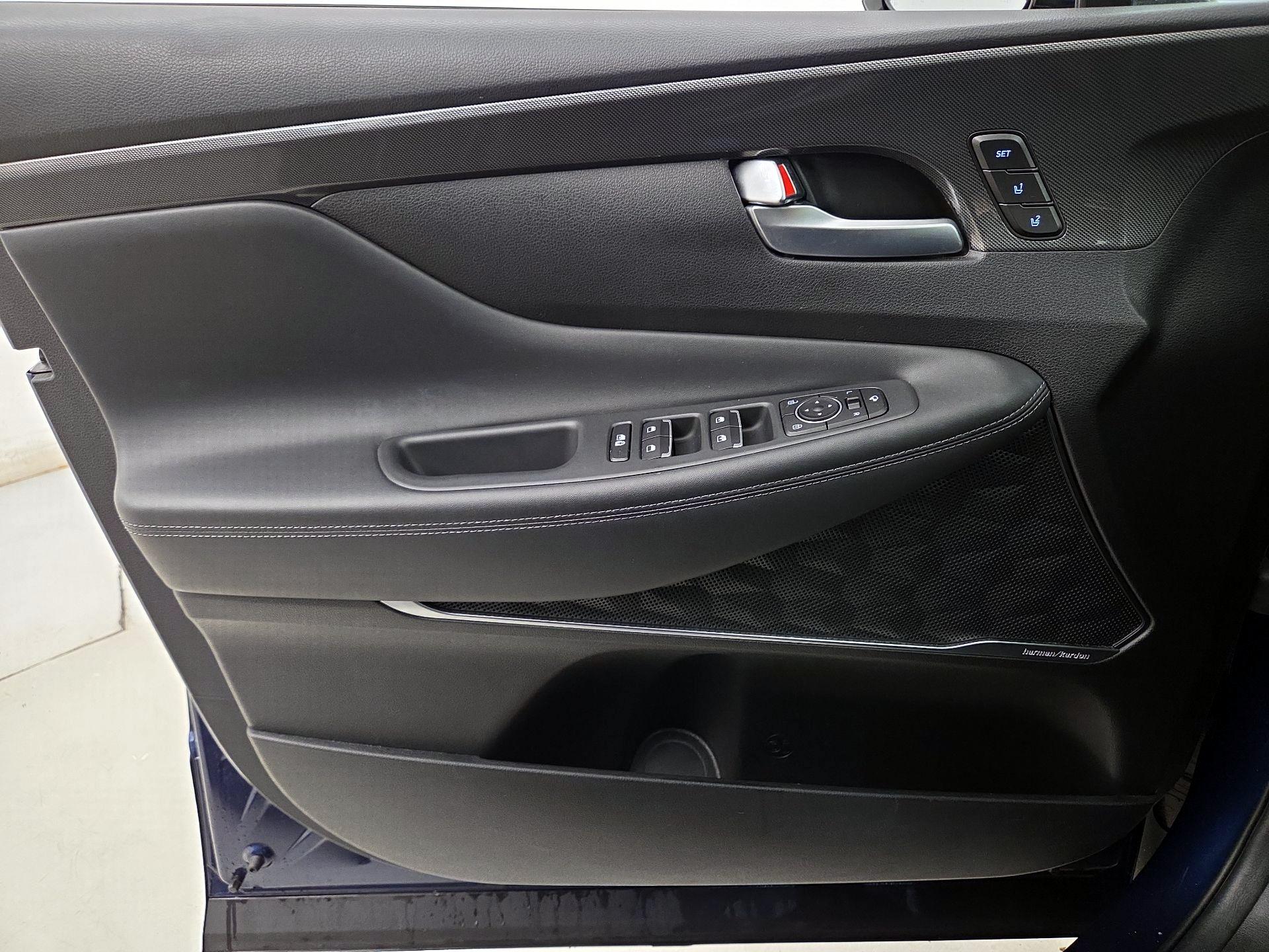 Thumbnail: 2023 Hyundai Santa Fe - 12