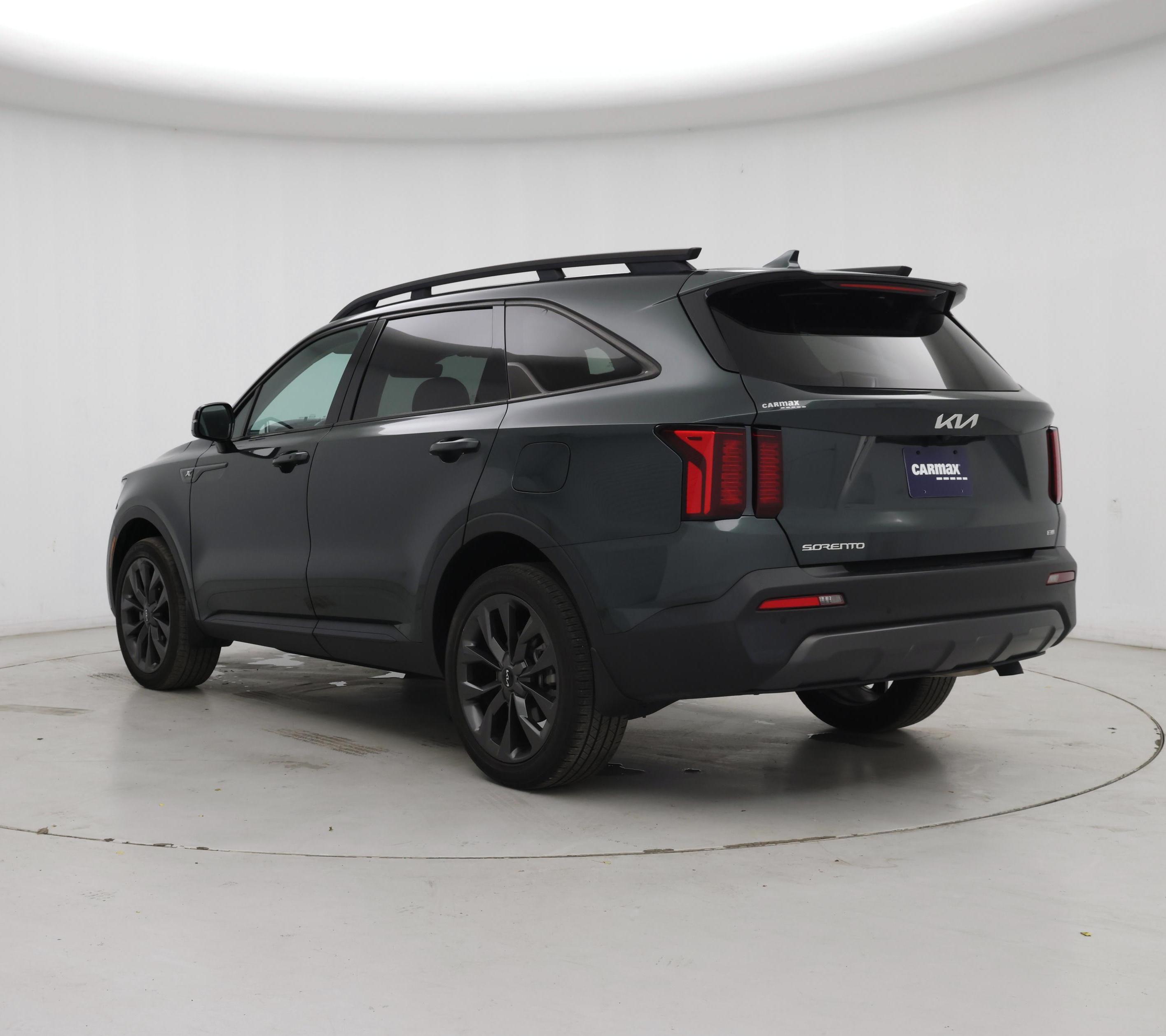 Thumbnail: 2023 Kia Sorento - 2