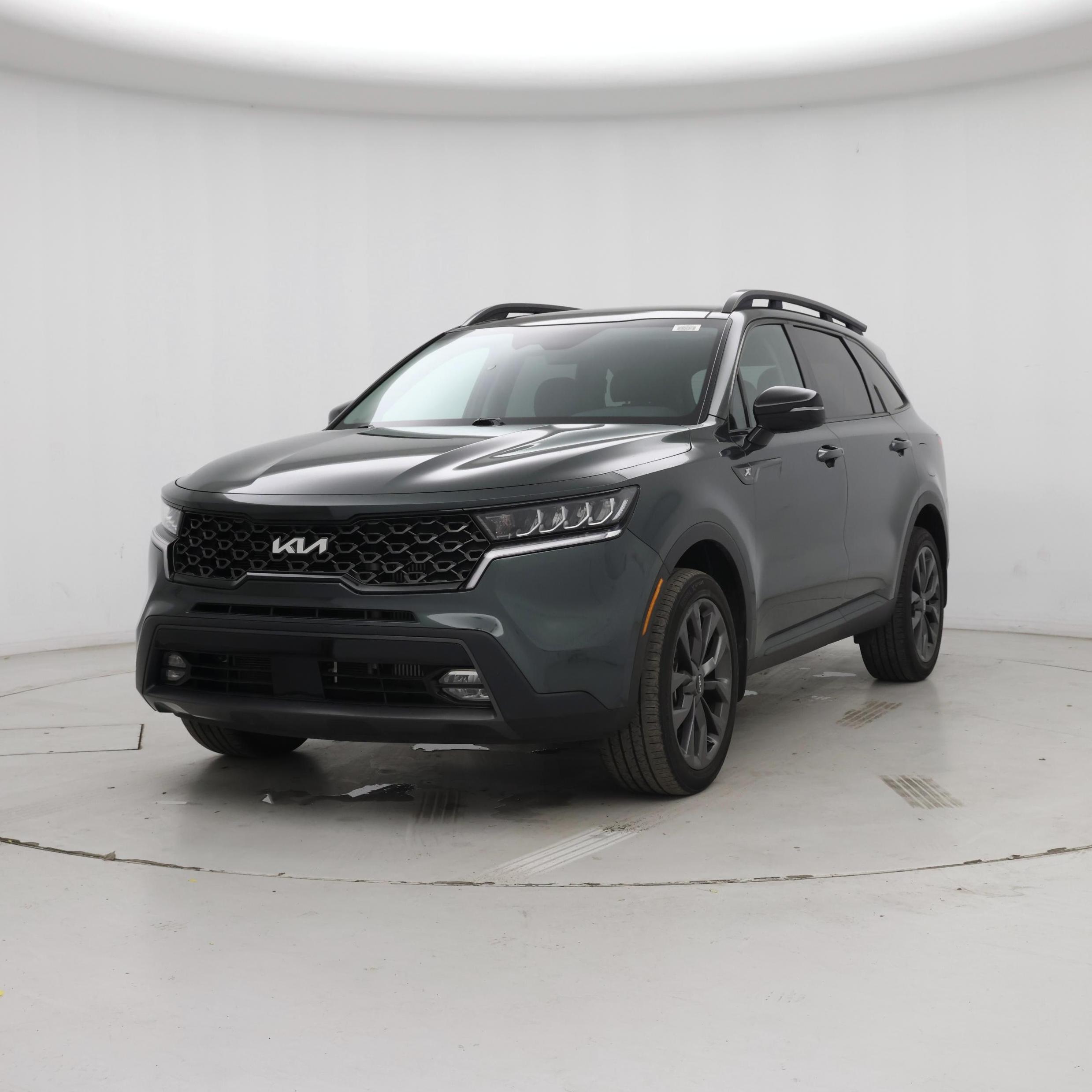 Thumbnail: 2023 Kia Sorento - 4