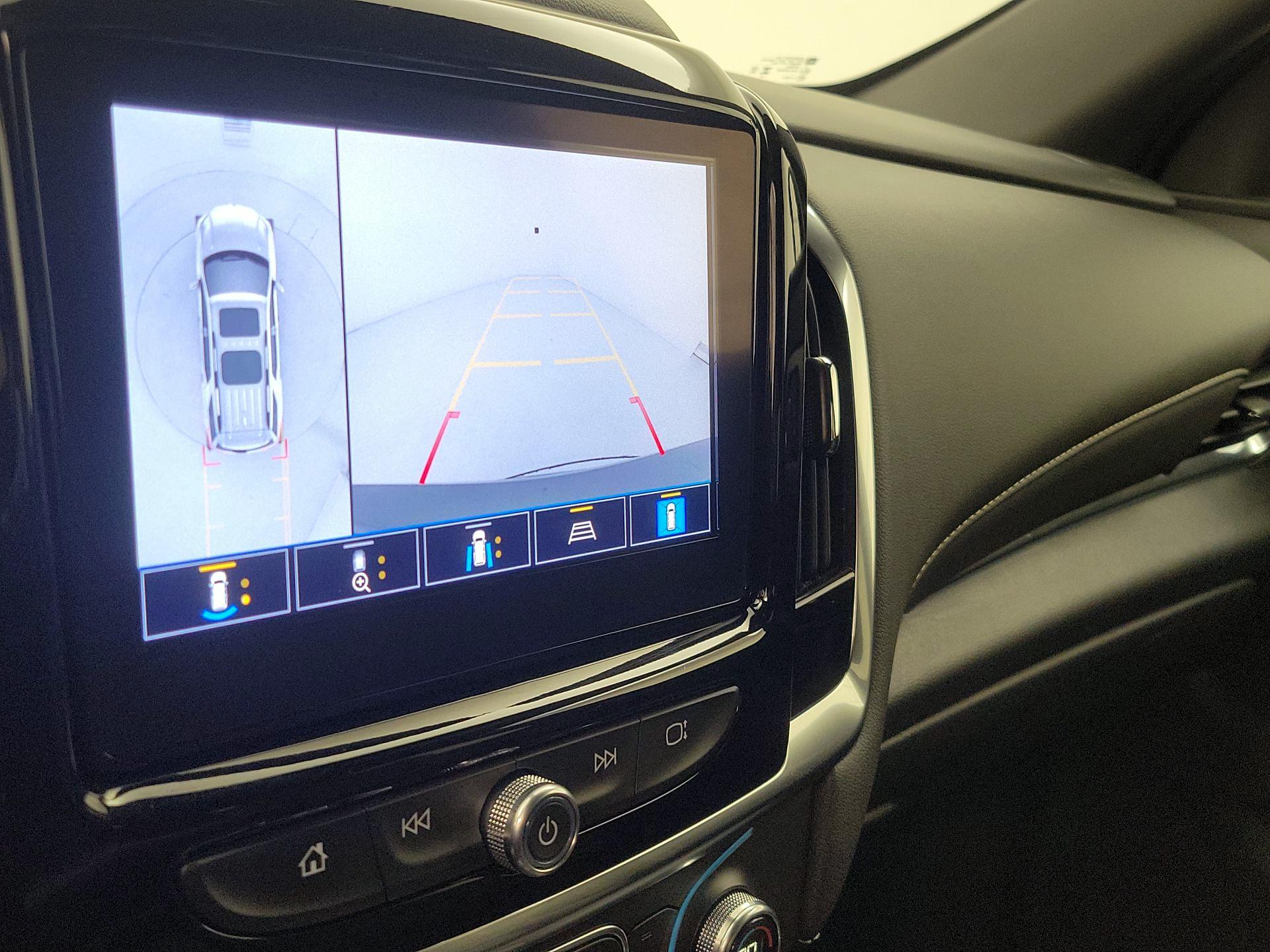 Thumbnail: 2023 Chevrolet Traverse - 15