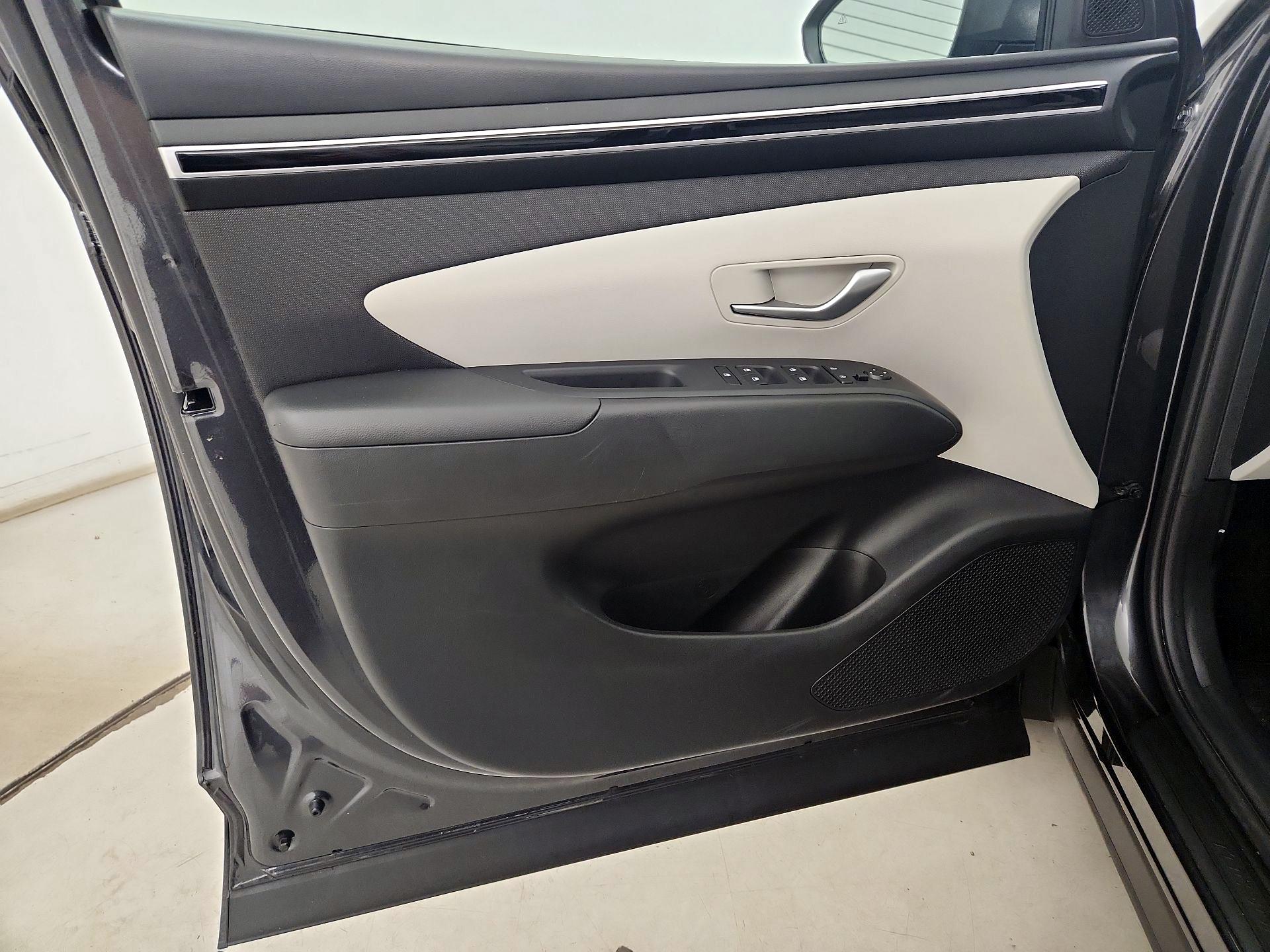 Thumbnail: 2023 Hyundai Tucson - 12