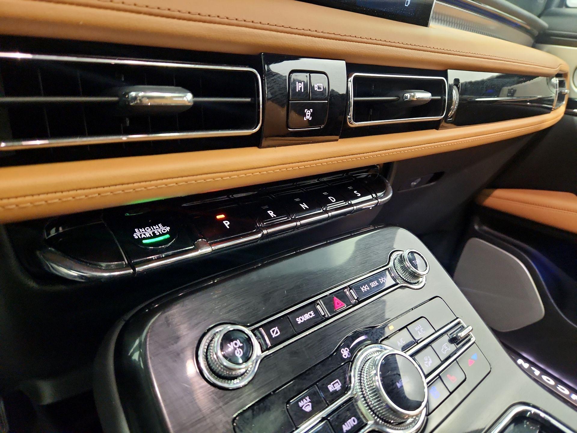 Thumbnail: 2022 Lincoln Nautilus - 18