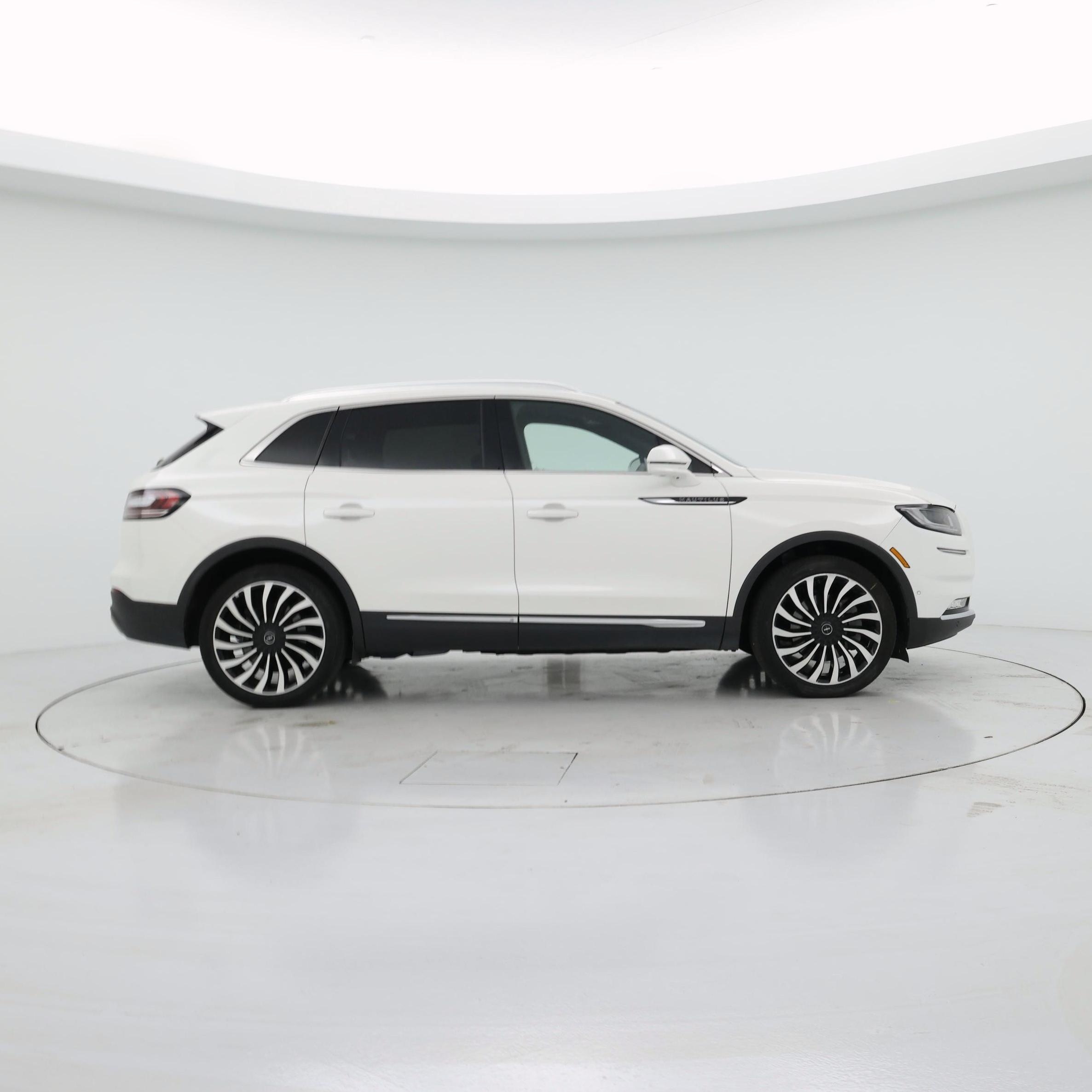 Thumbnail: 2022 Lincoln Nautilus - 7