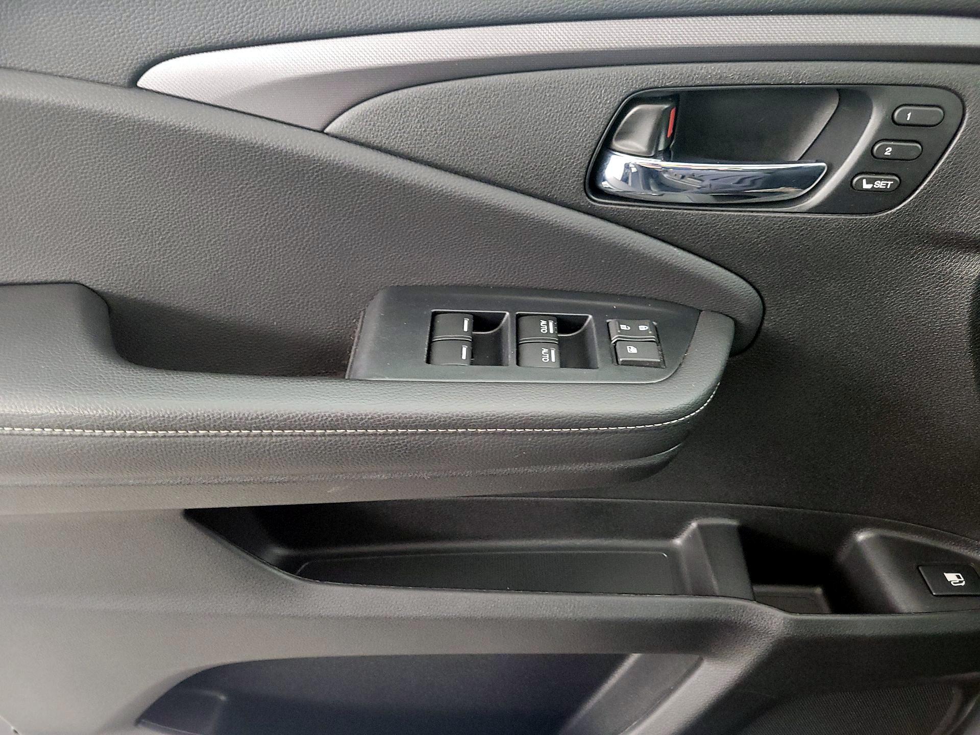 Thumbnail: 2023 Honda Ridgeline - 12