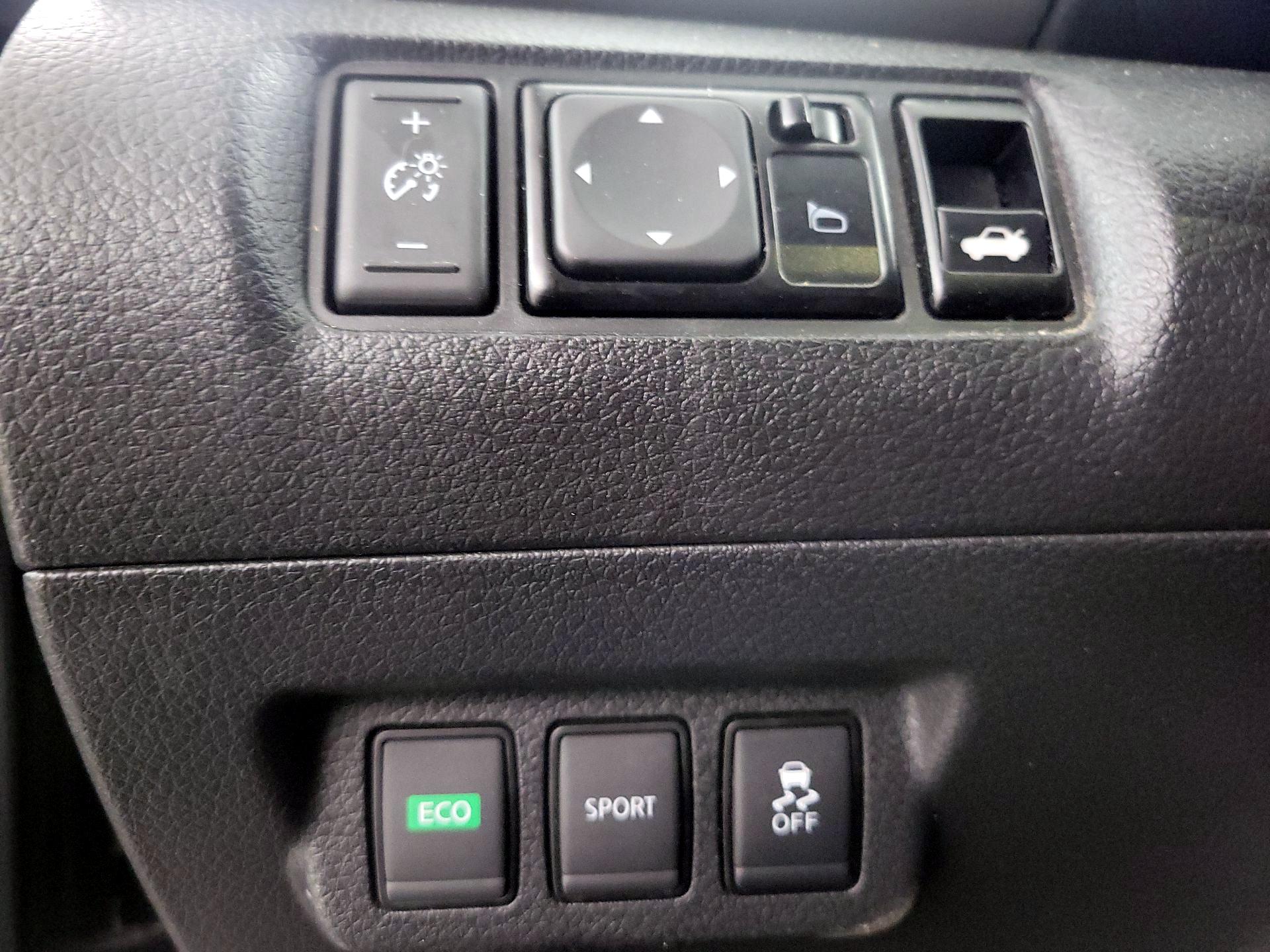 Thumbnail: 2017 Nissan Sentra - 13