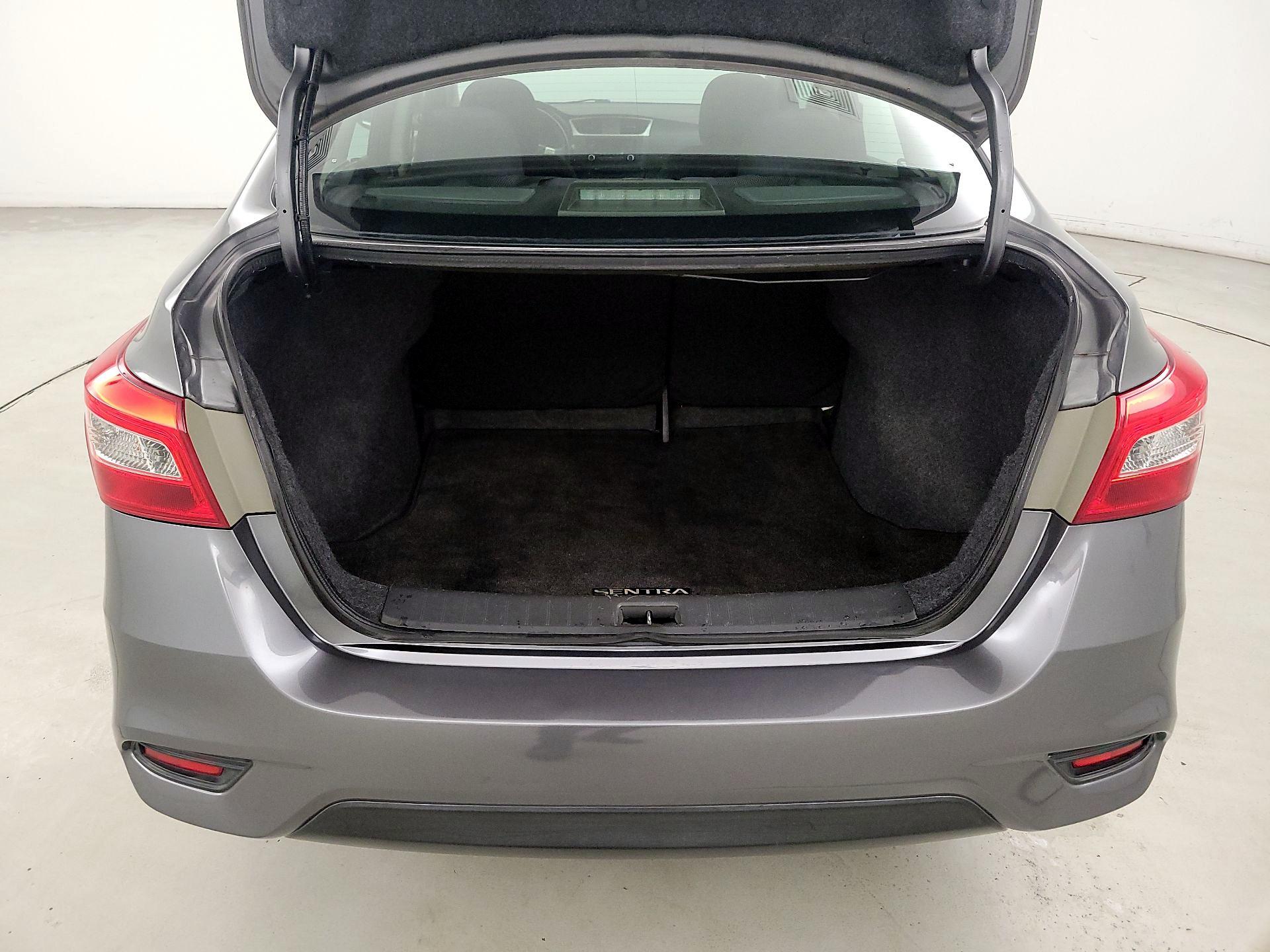 Thumbnail: 2017 Nissan Sentra - 20