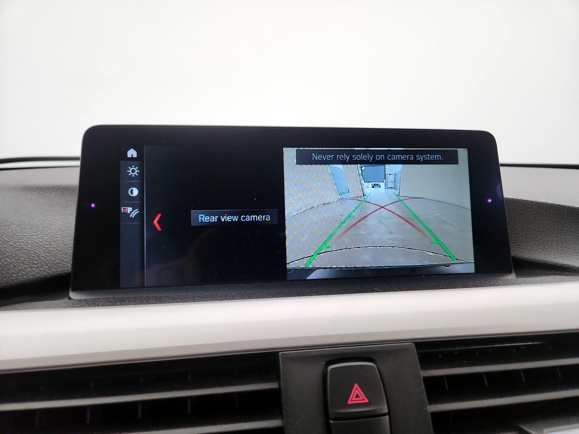 Thumbnail: 2018 BMW 3 Series - 15