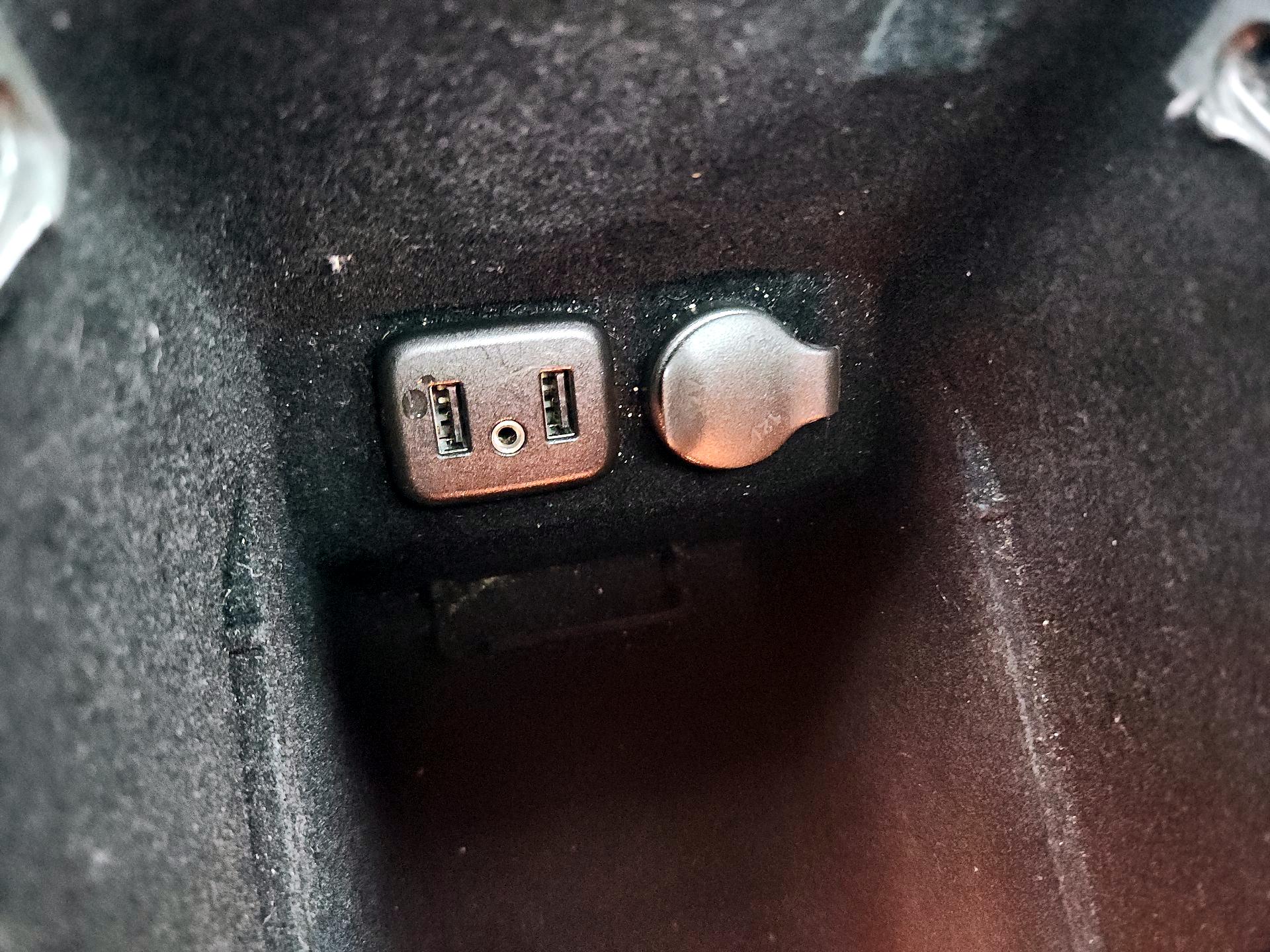 Thumbnail: 2016 Buick LaCrosse - 18