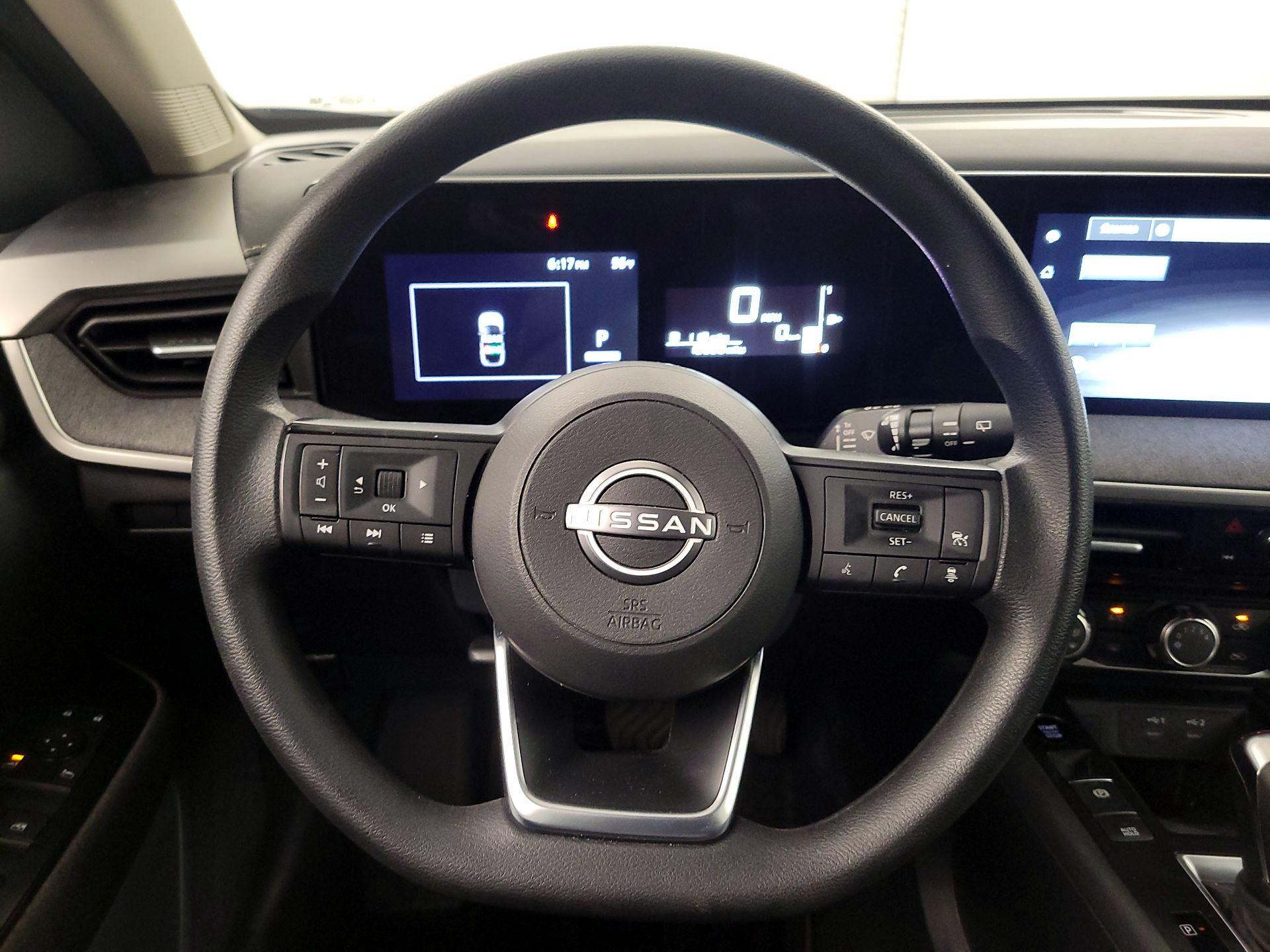 Thumbnail: 2025 Nissan Kicks - 10