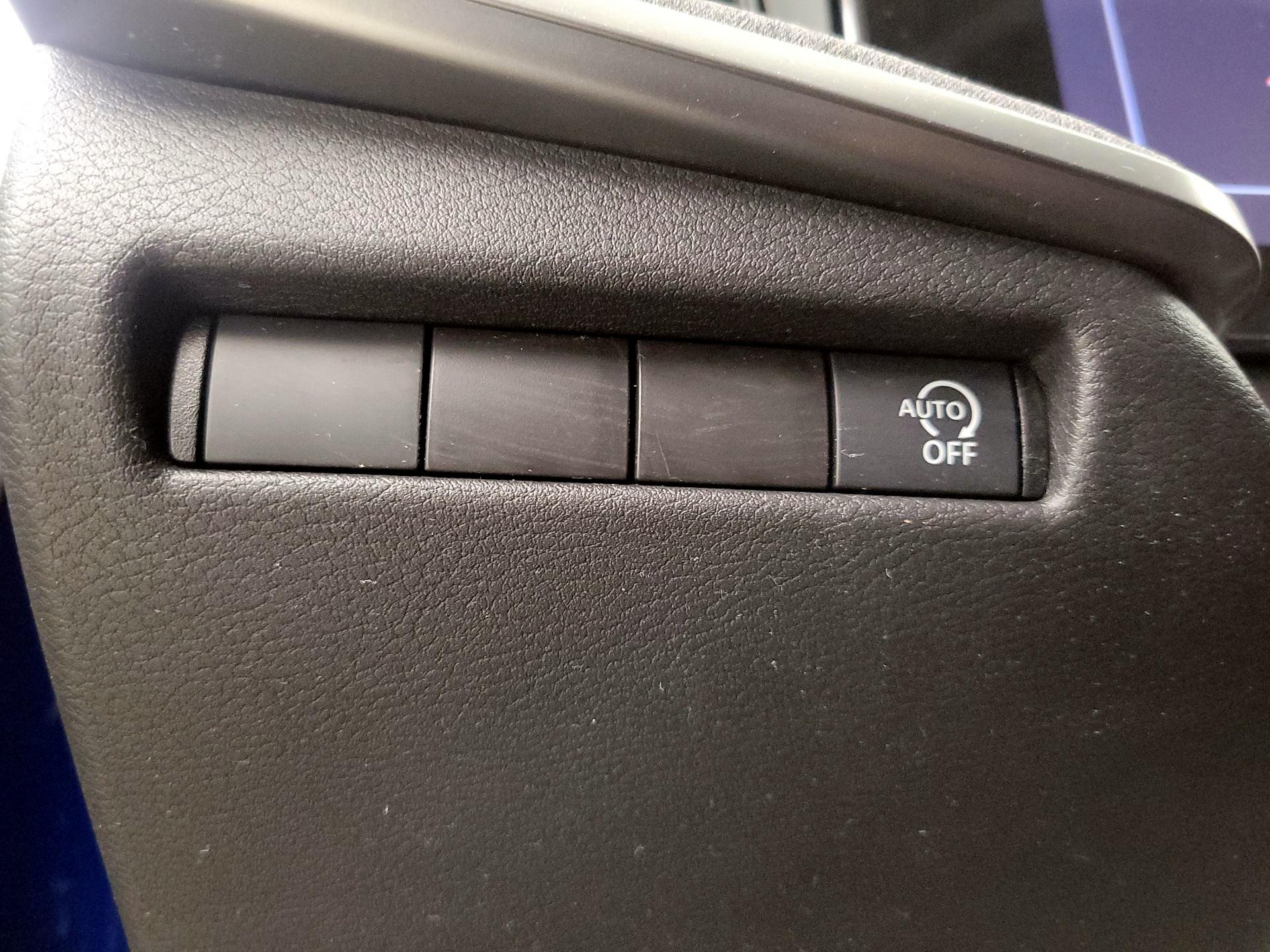 Thumbnail: 2025 Nissan Kicks - 13