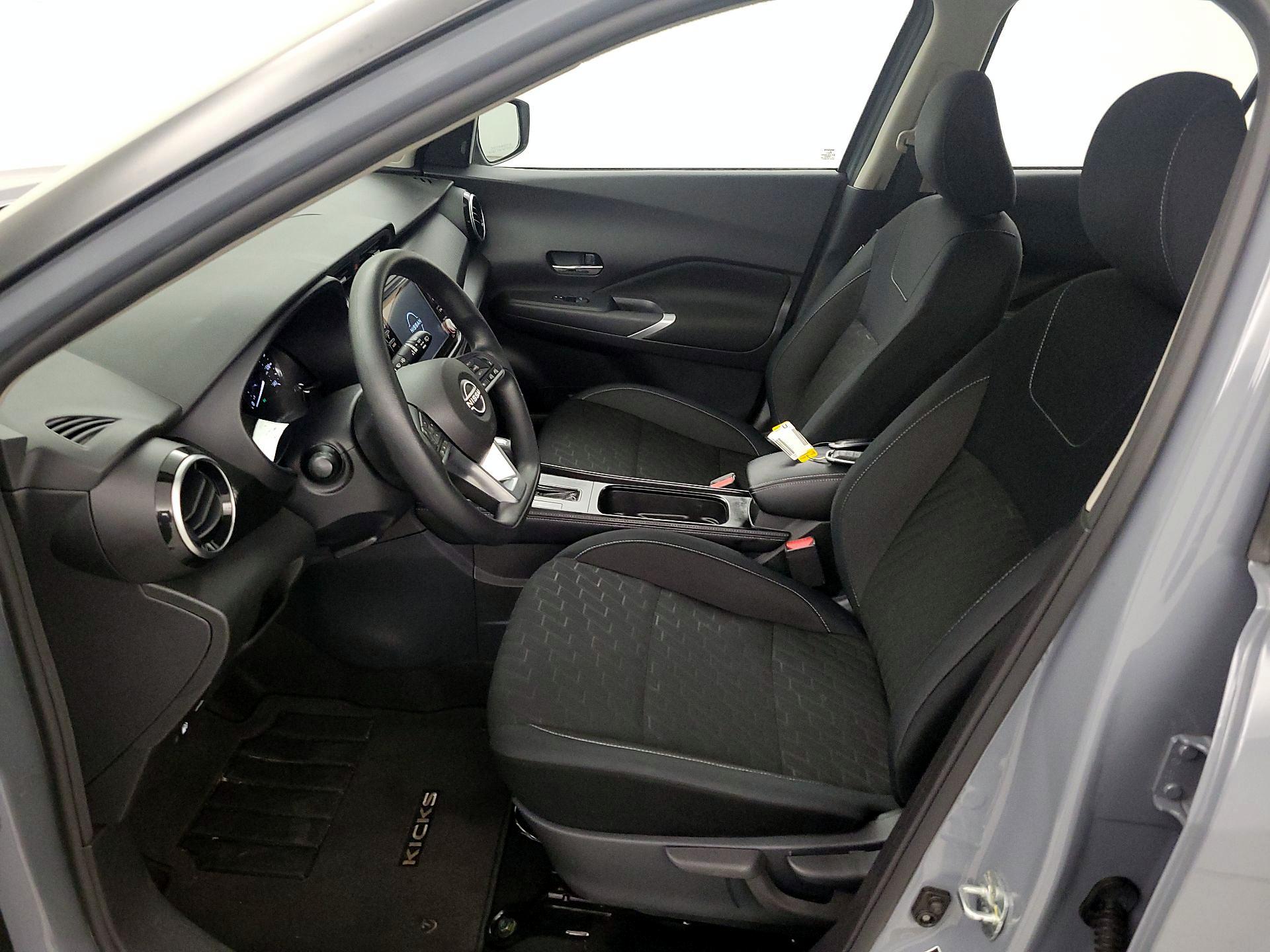 Thumbnail: 2023 Nissan Kicks - 11