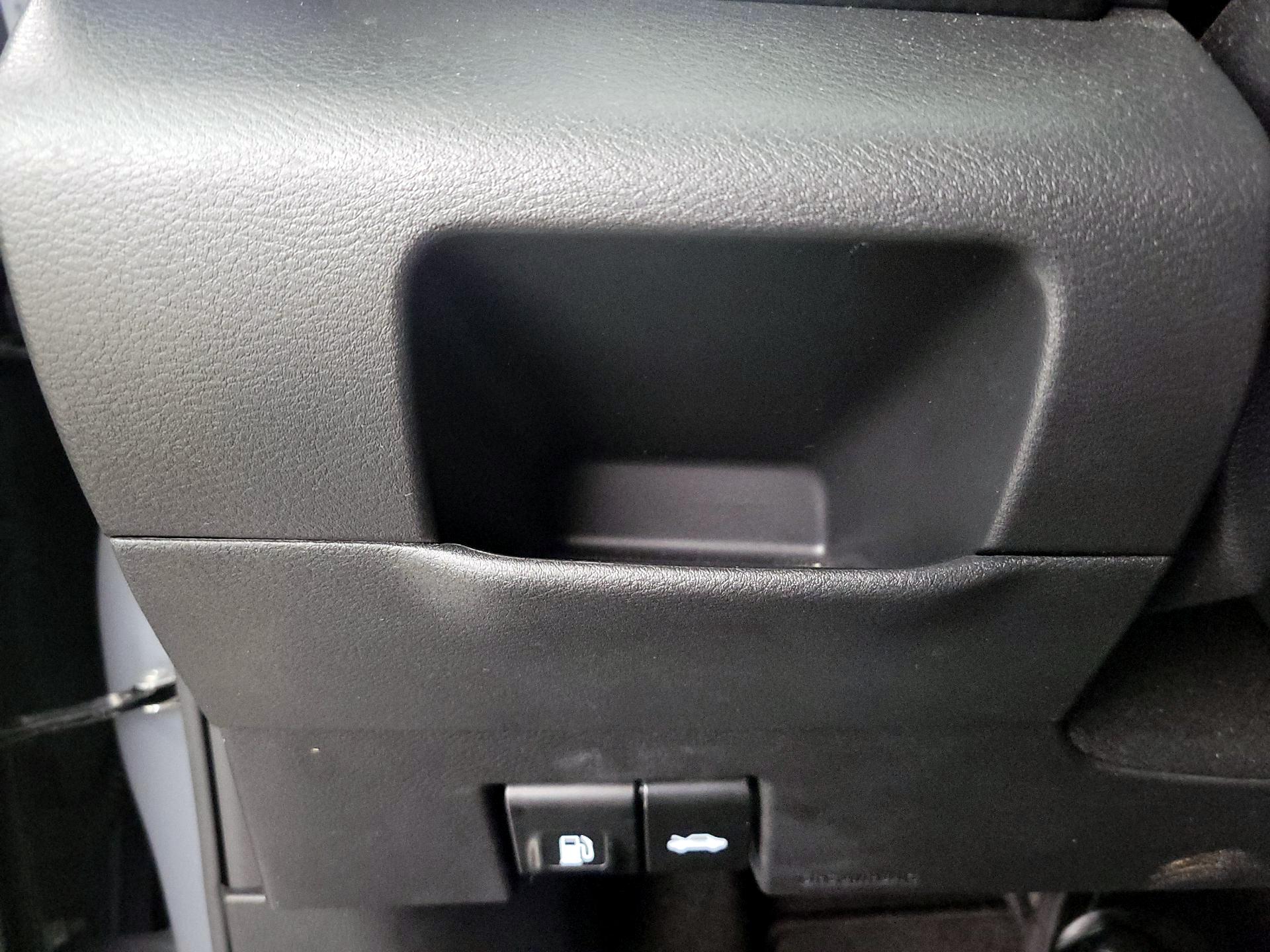 Thumbnail: 2023 Nissan Kicks - 13